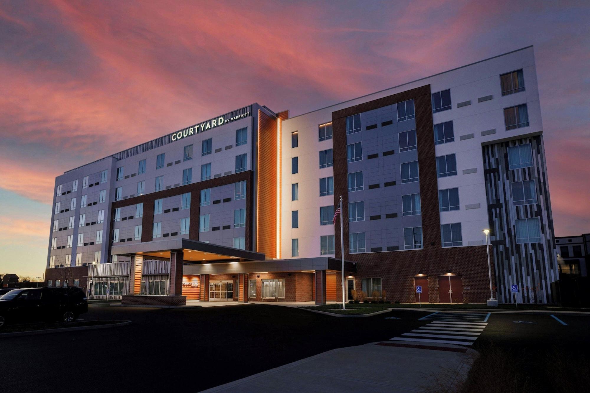 Vista Exterior Courtyard by Marriott Indianapolis Fishers