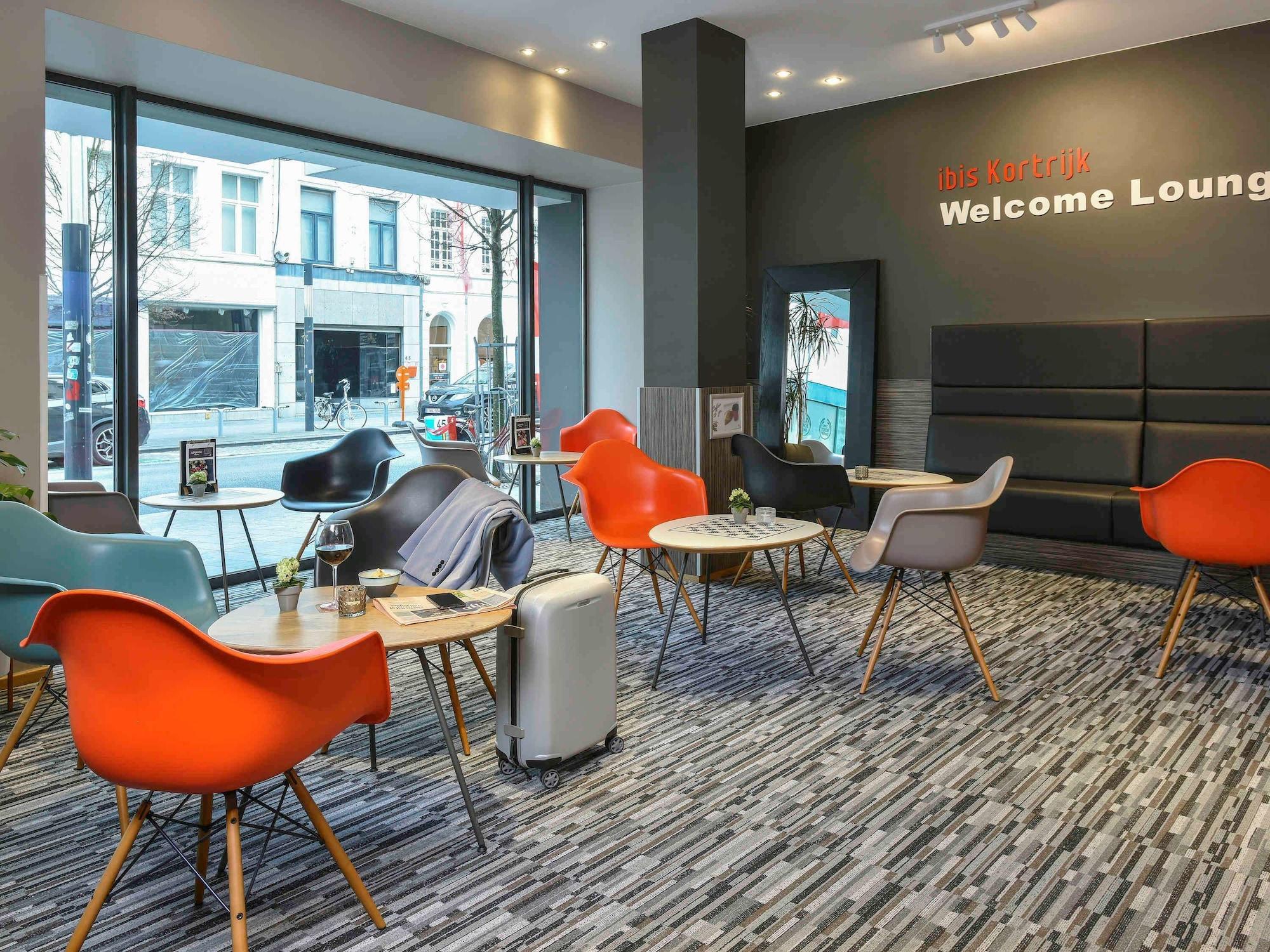Vista Exterior ibis Kortrijk Centrum