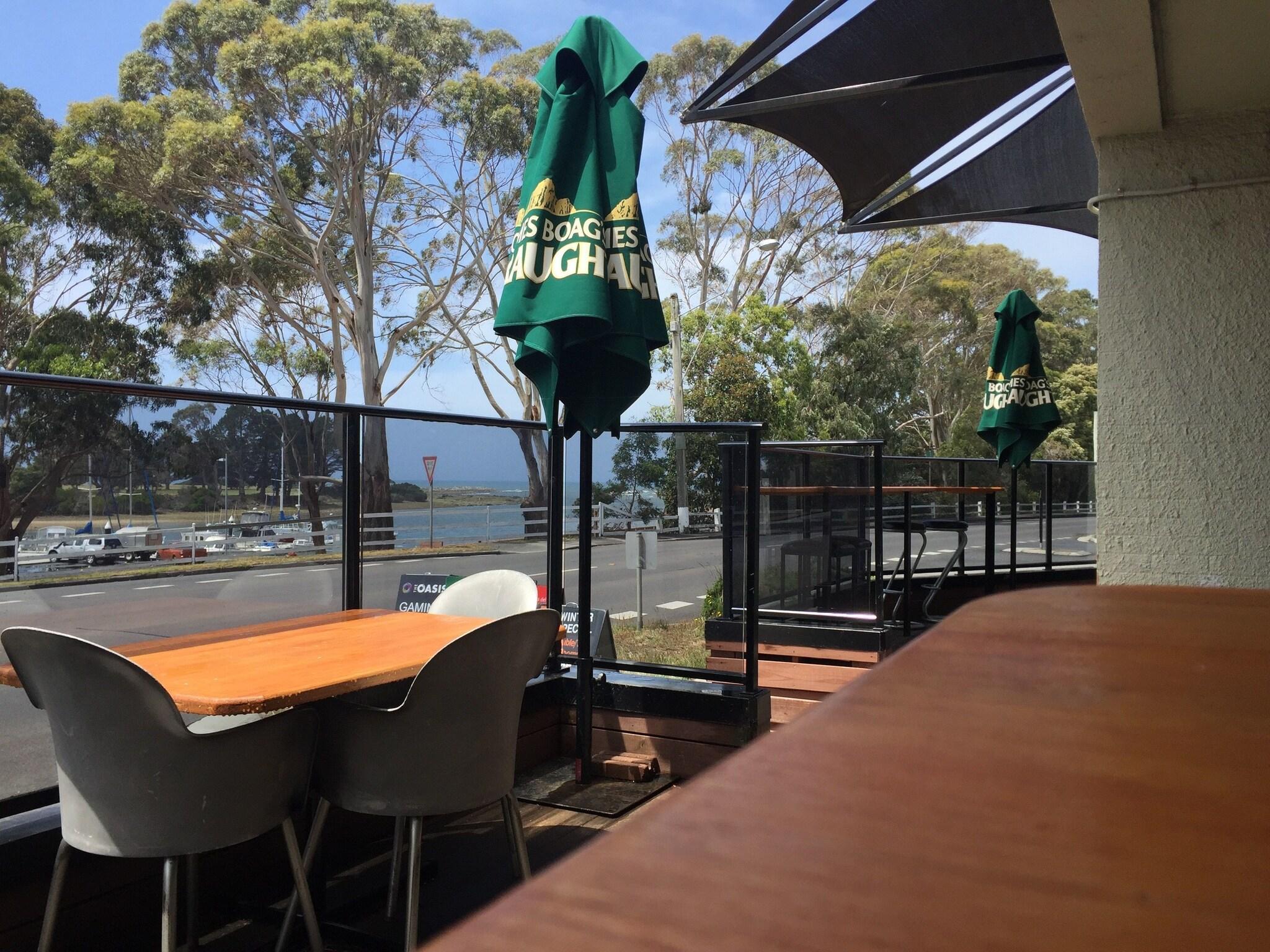 Restaurant The Wharf Hotel Wynyard