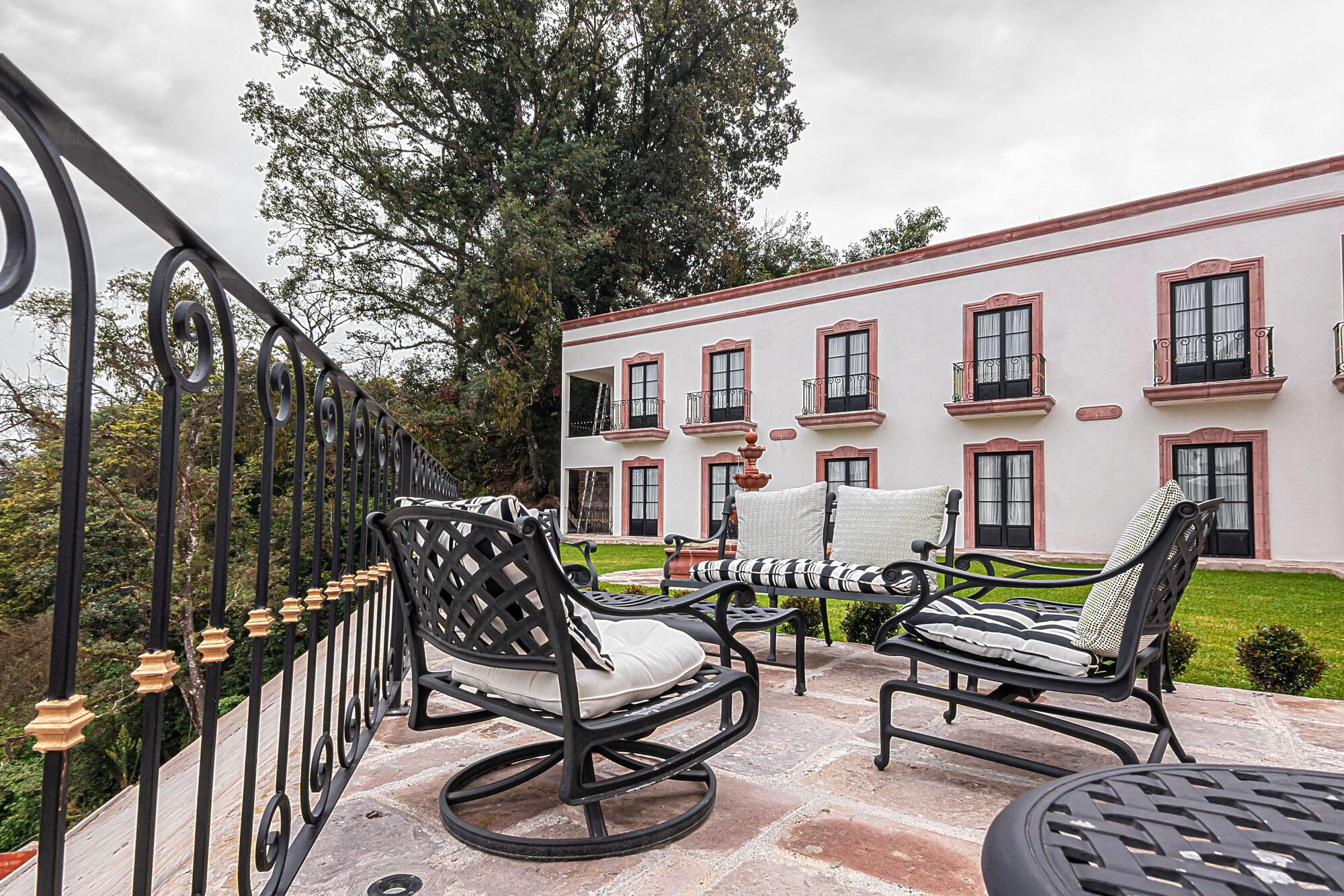 Vista Exterior Hotel Danini