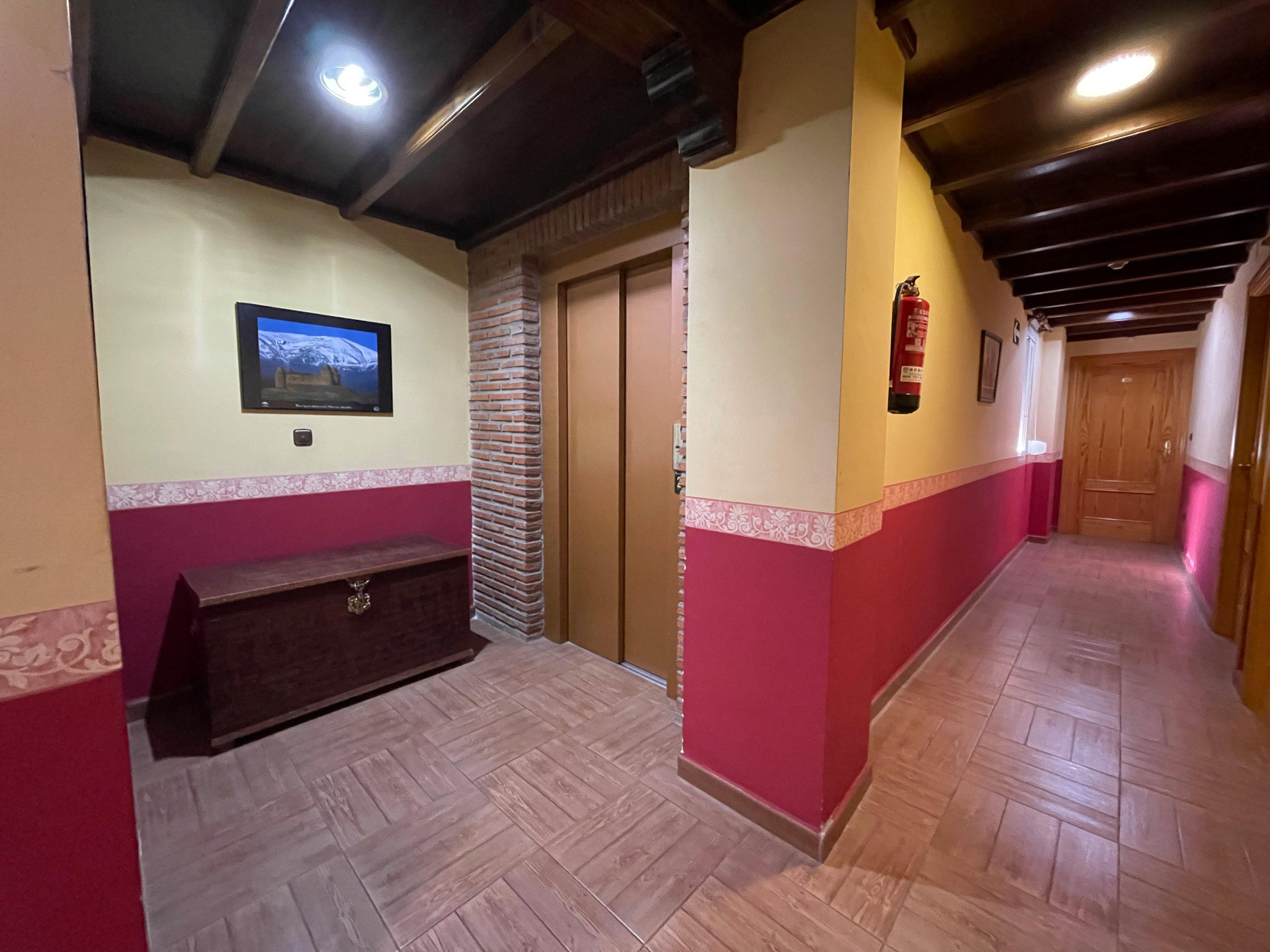 Vista Lobby Quentar Hotel
