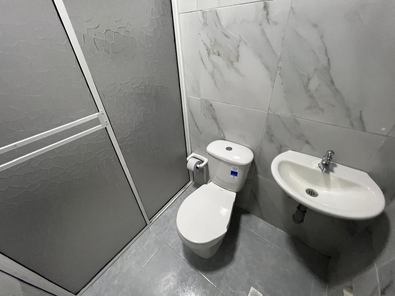 Baño Apartaestudios Limsor Town Beach