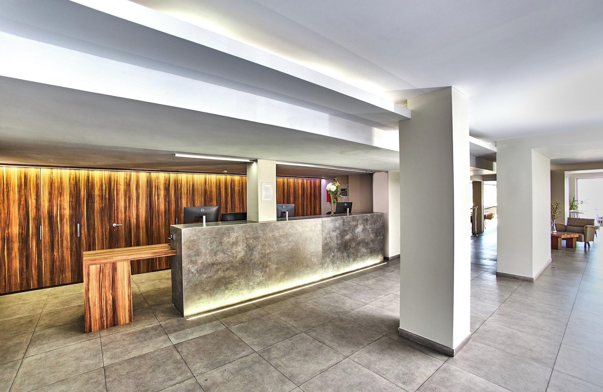 Vista Lobby Leonardo Royal Hotel Mallorca Palmanova Bay