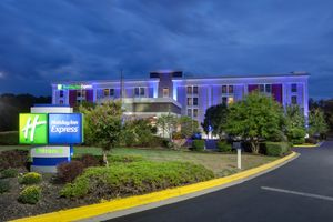 Alojamiento - Holiday Inn Express Washington DC East - Andrews AFB by IHG