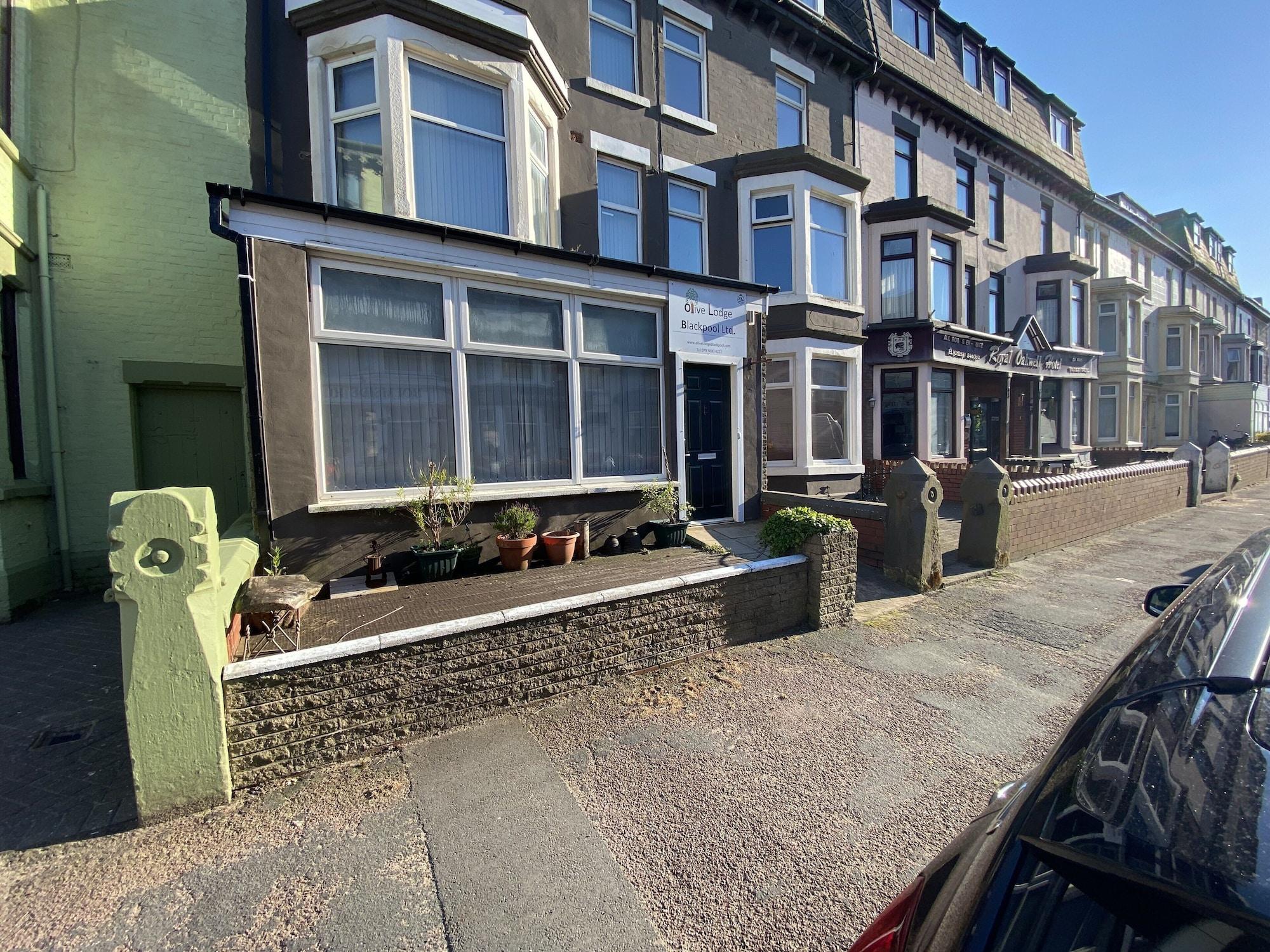 Vista Exterior Olive Lodge Blackpool