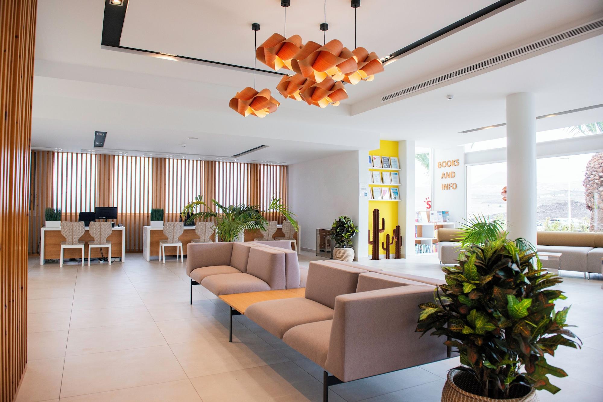 Vista Lobby Aequora Lanzarote Suites