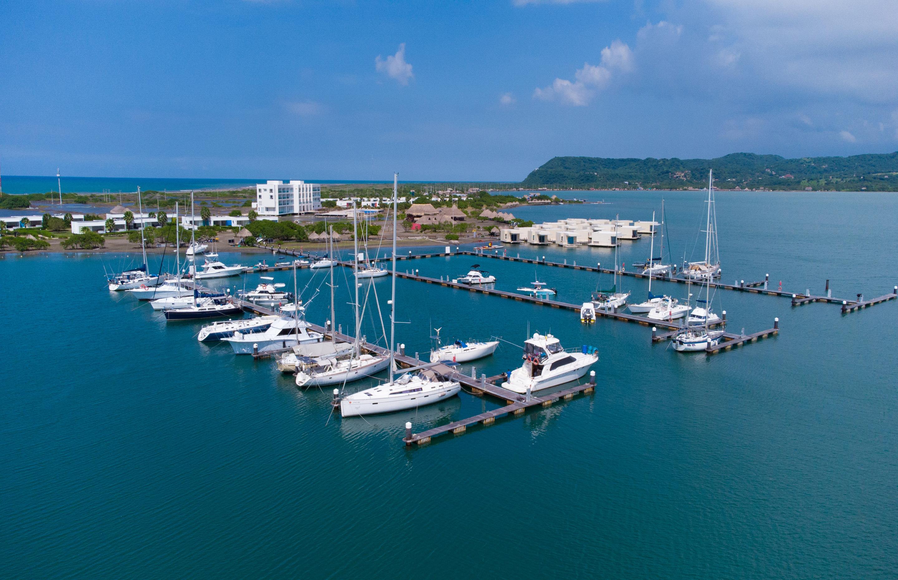 Muelle Marina Puerto Velero