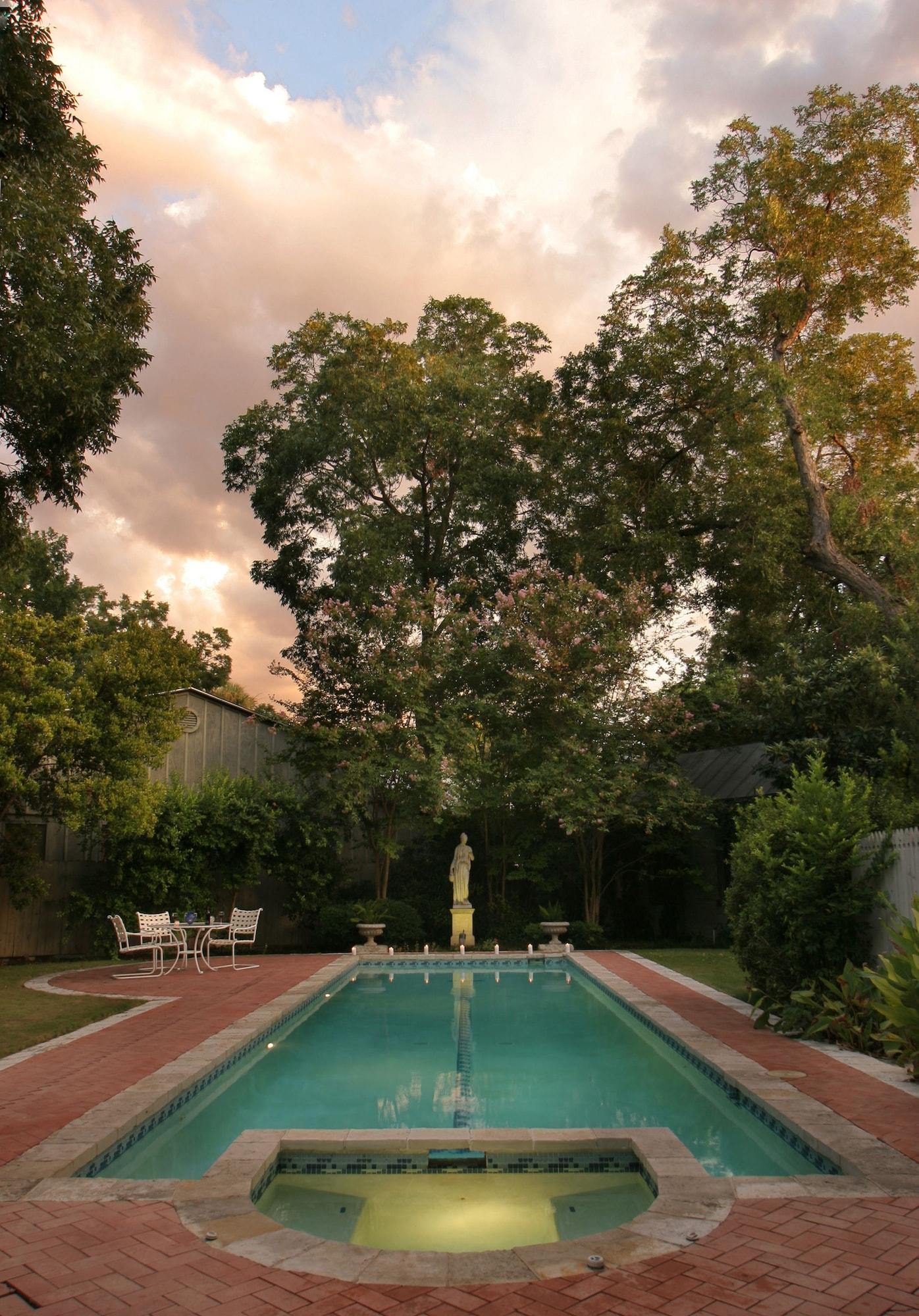 Vista Piscina Noble Inns