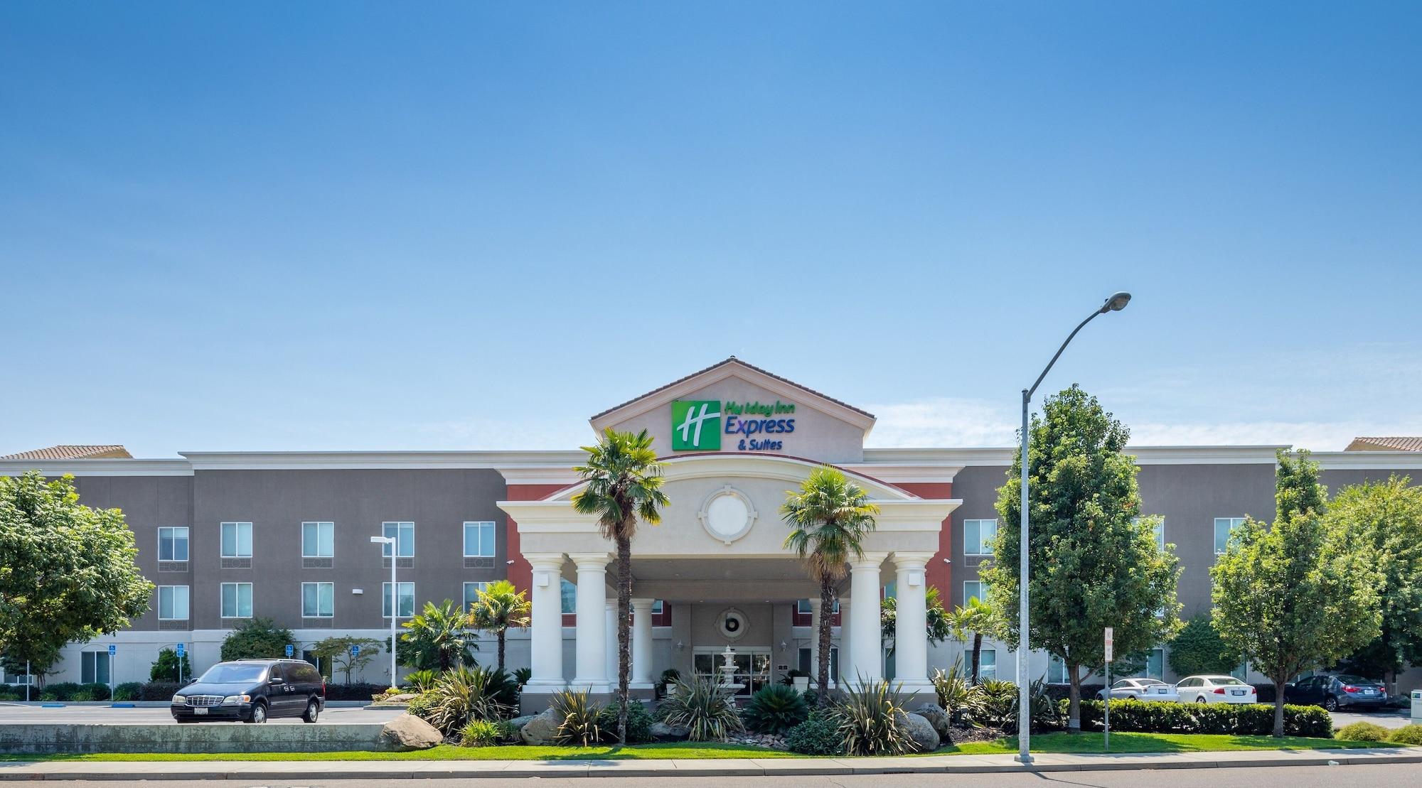 Vista Exterior Holiday Inn Express and Suites Modesto by IHG