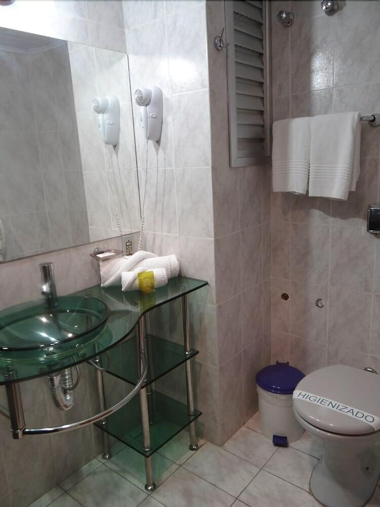Baño Hotel Verde Plaza