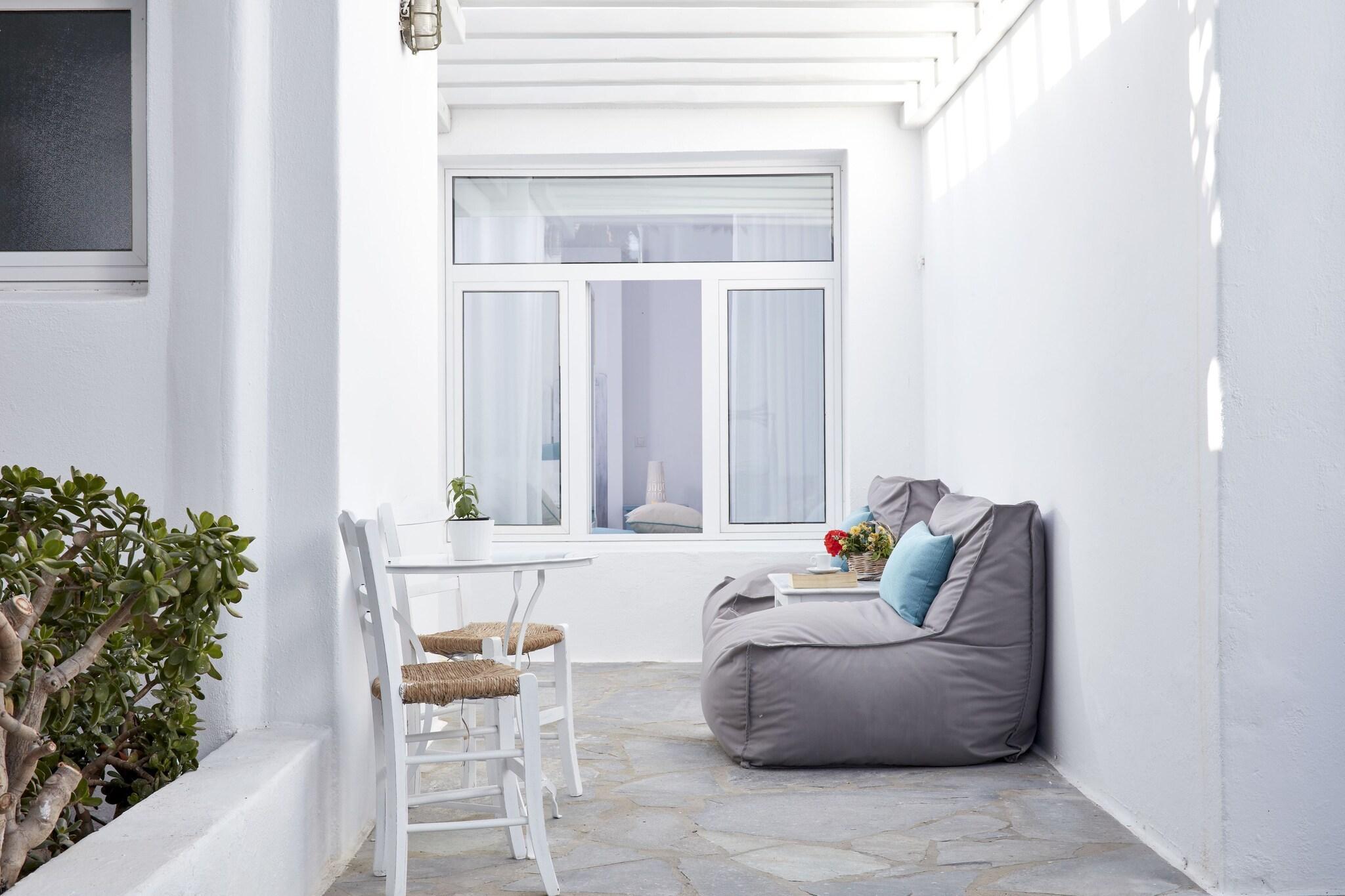 Varios Mykonos Town Suites