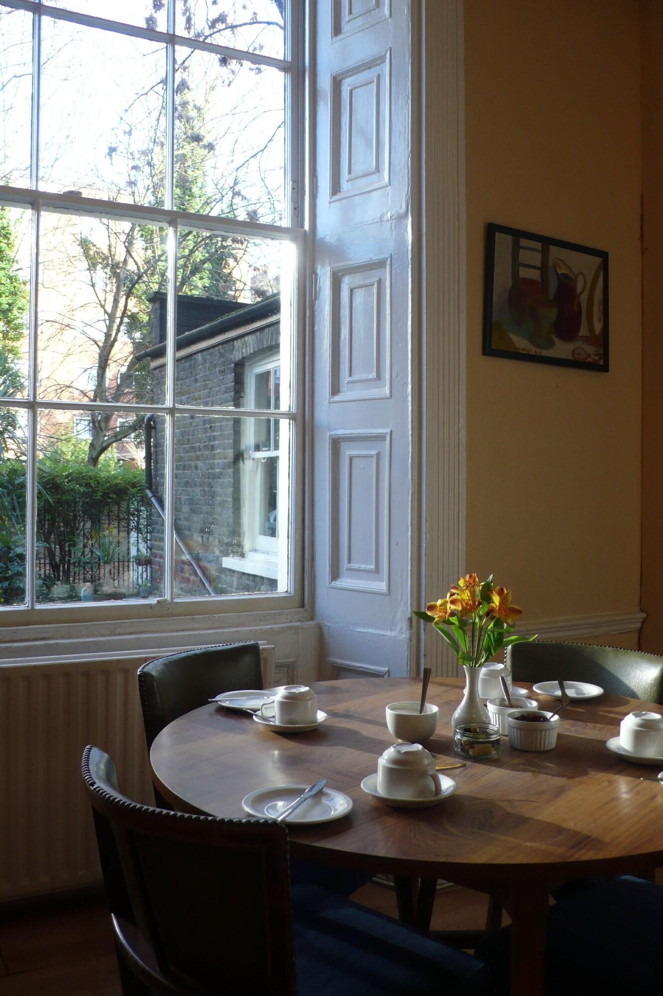 Restaurant Pickwick Hall - Hostel