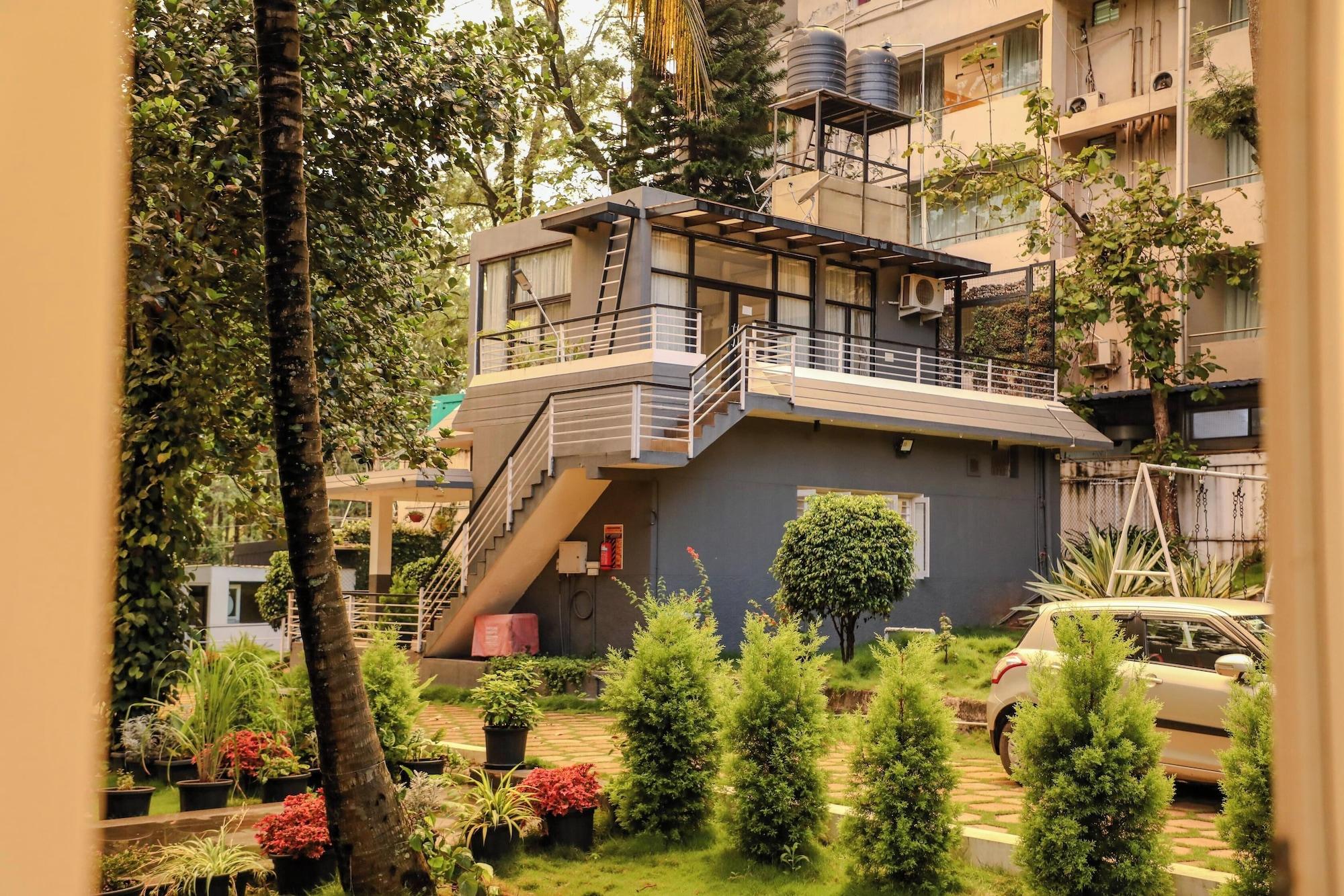 Vista Exterior Thavika Silverwood Residence Yelagiri