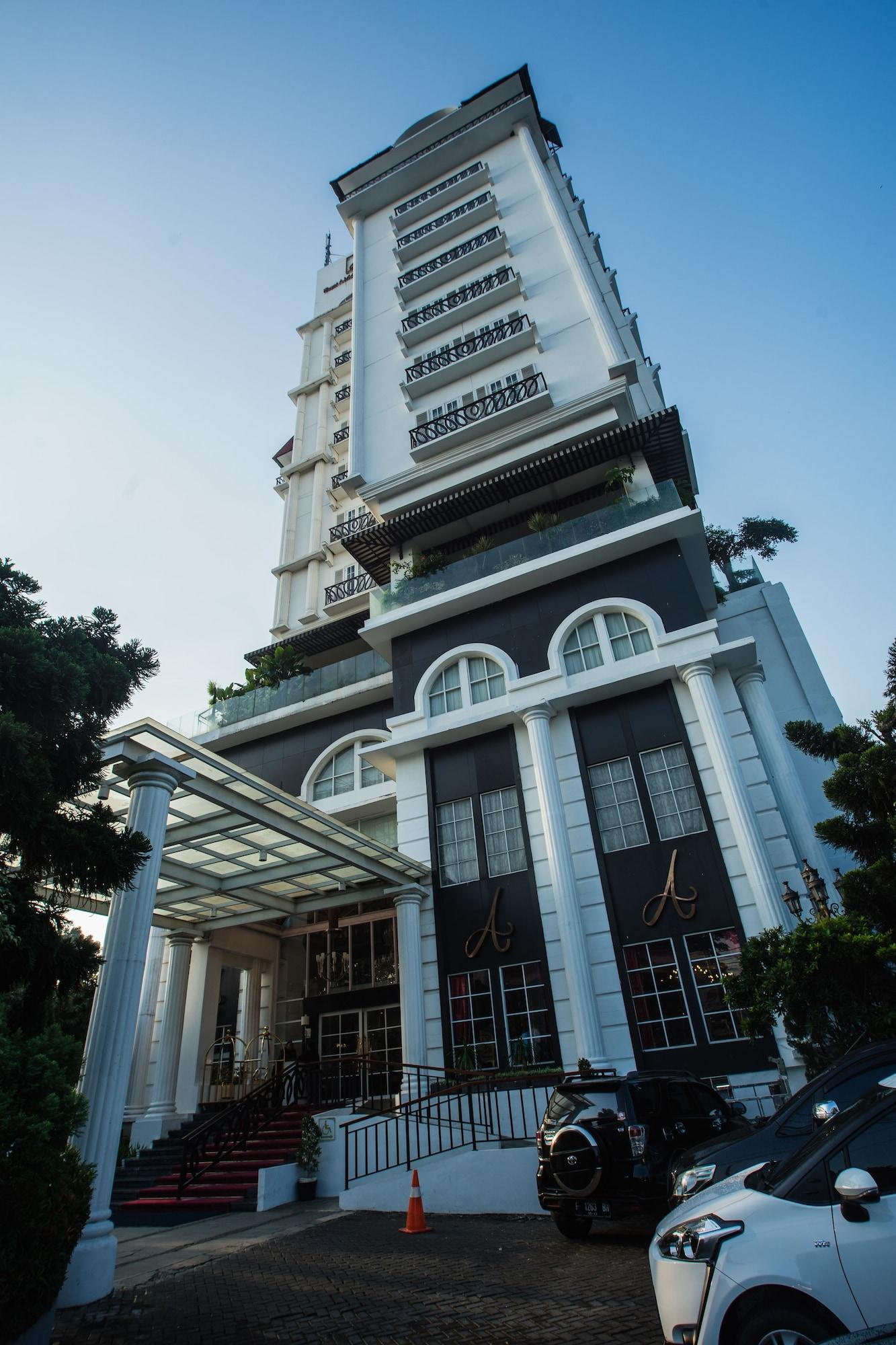 Vista Exterior Amaroossa Royal Bogor