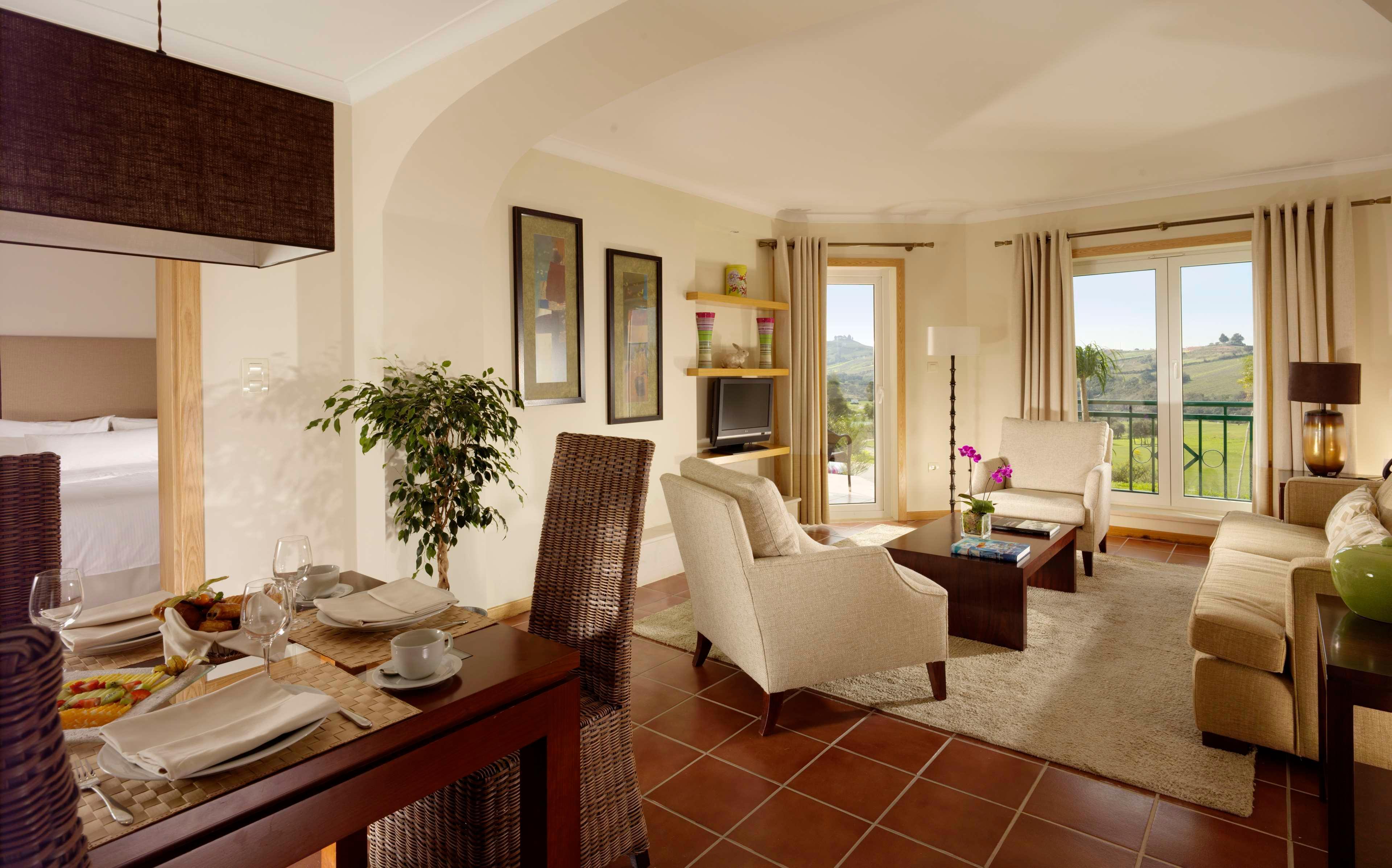 Vista Exterior Dolce By Wyndham Camporeal Lisboa