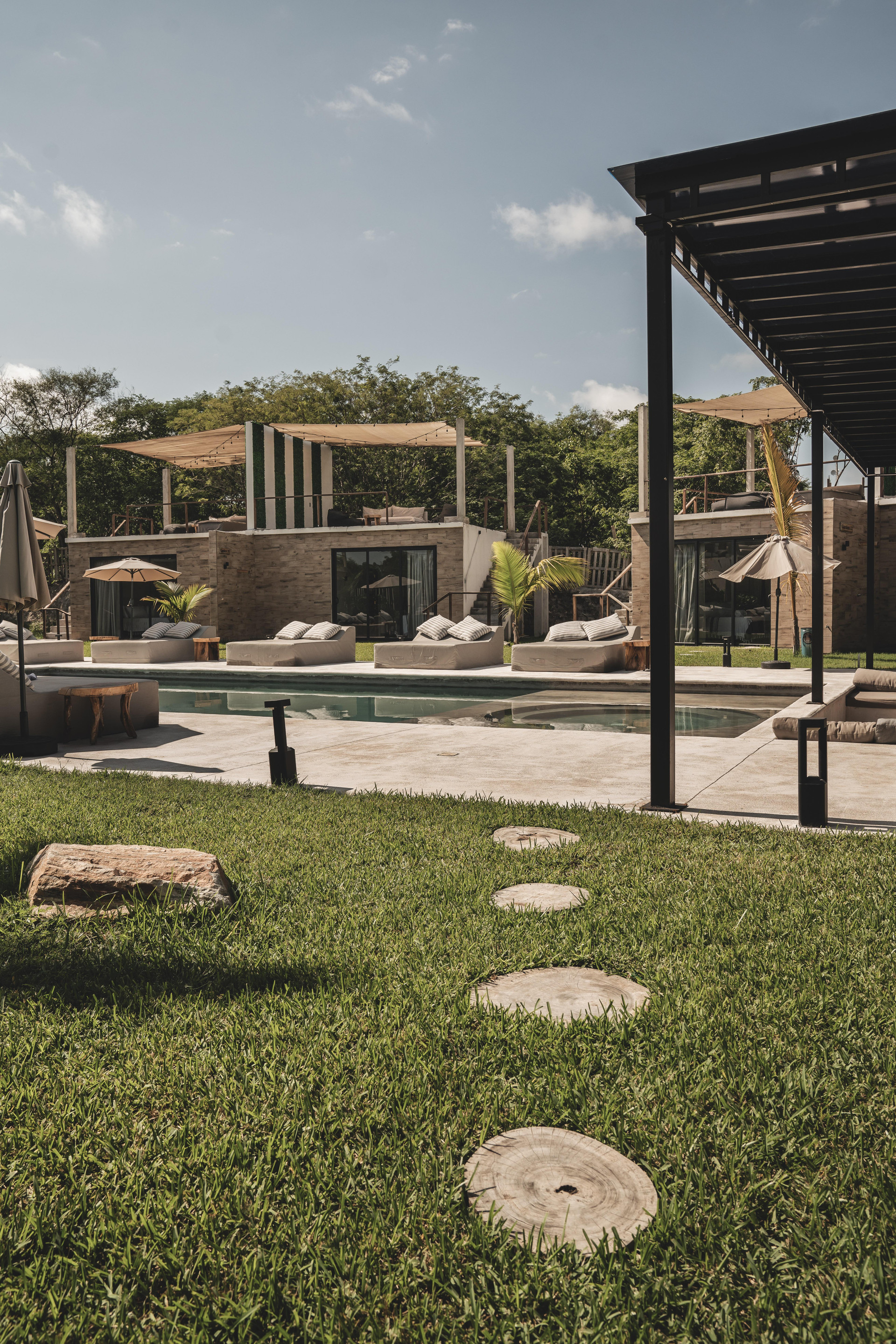 Vista Lobby Bora Boutique