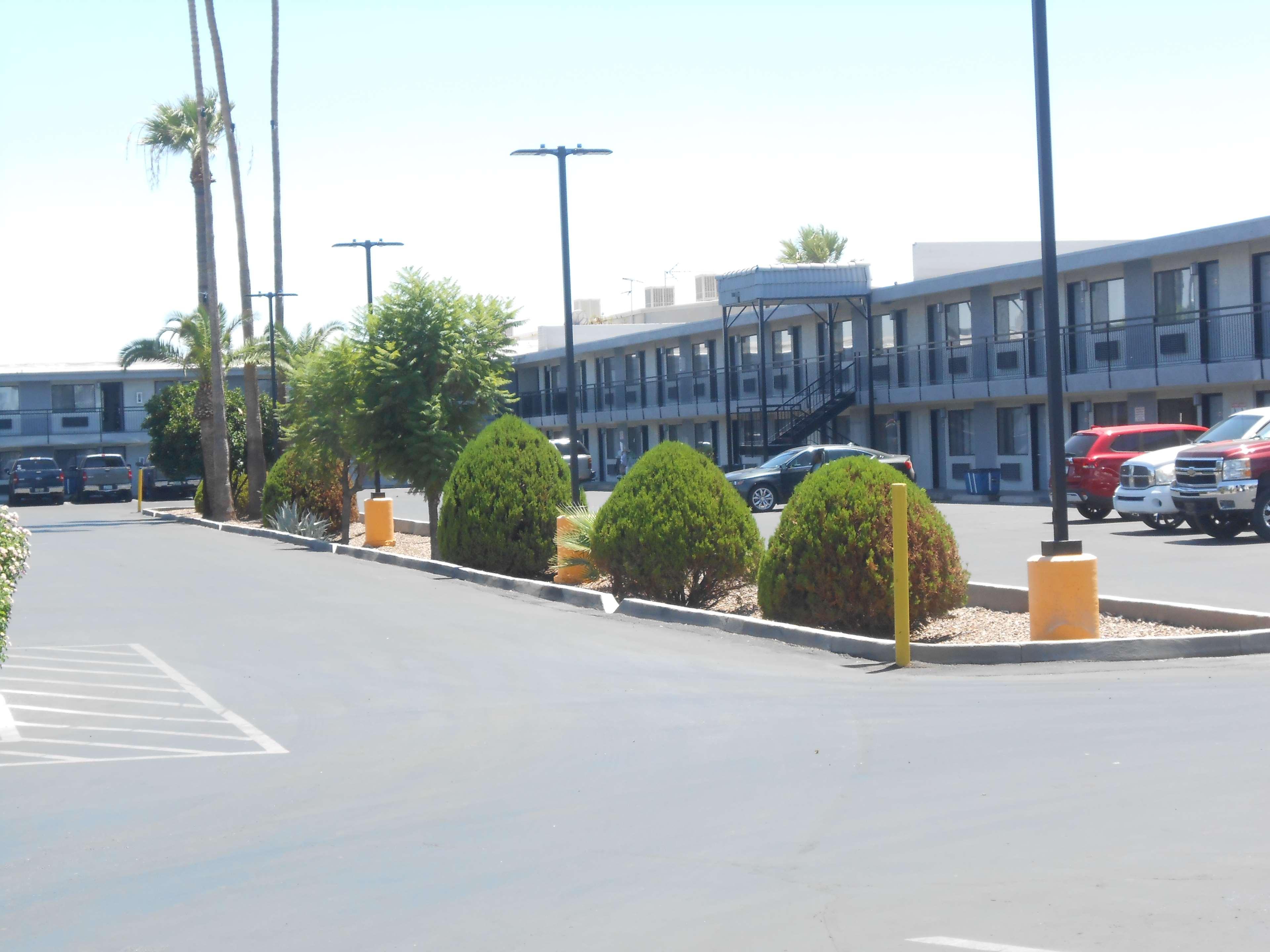 Vista Exterior SureStay Hotel by Best Western Phoenix Airport