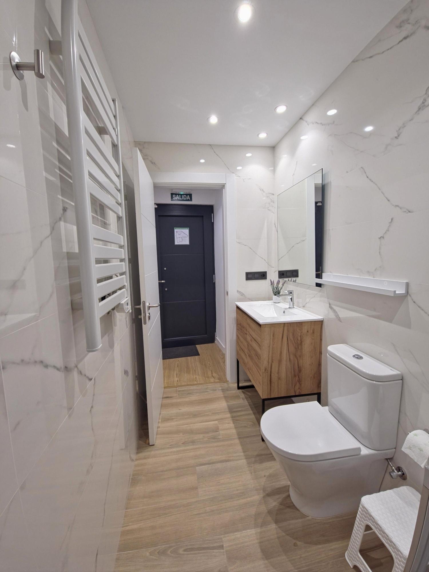 Equipamiento de Habitación Apartamentos Picasso by gaiarooms