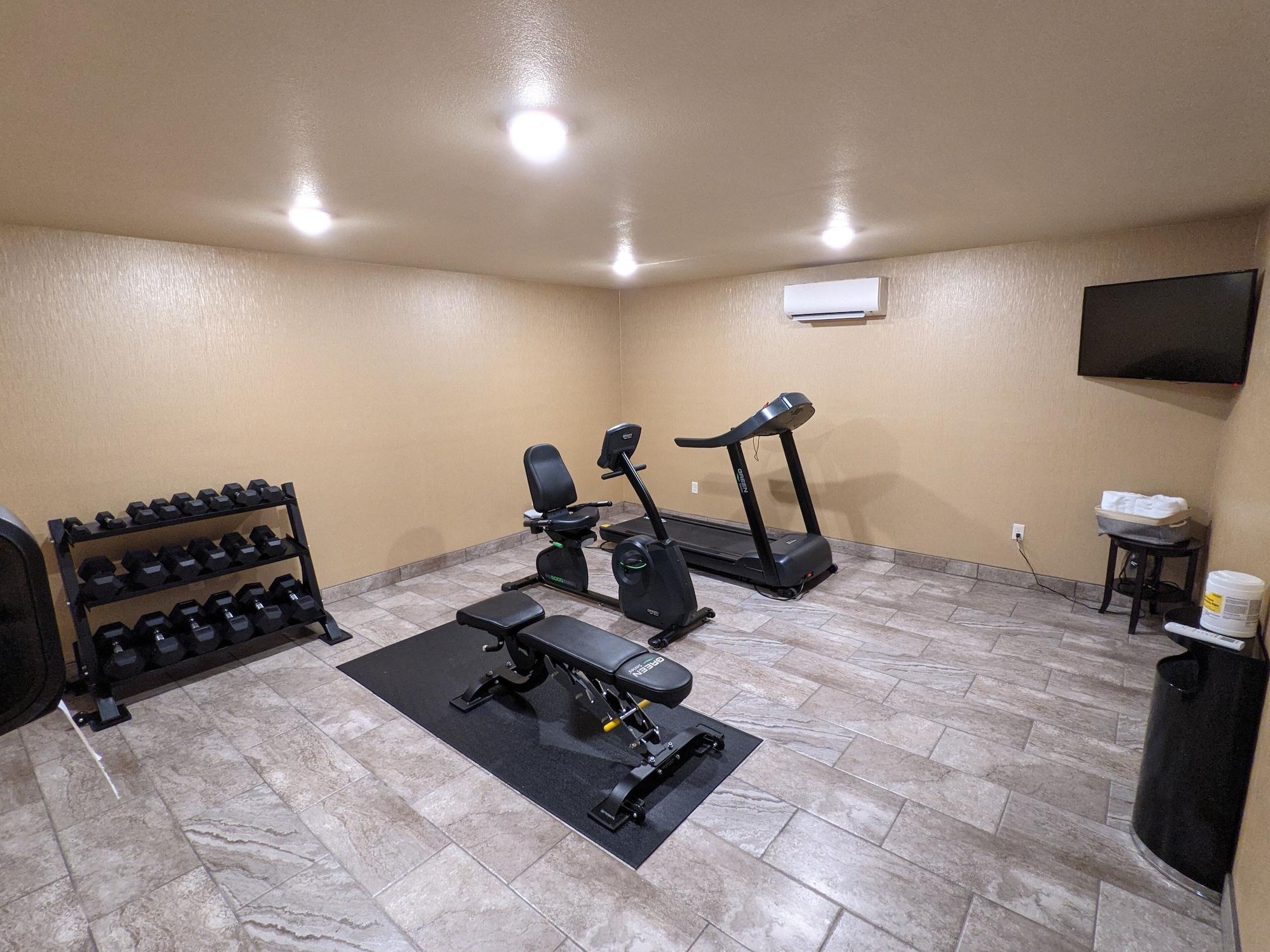 Gimnasio Cobblestone Inn & Suites Merrill