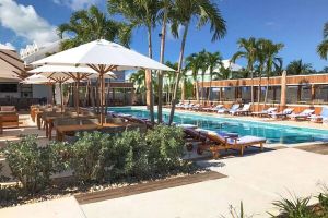 Alquiler Vacacional - Palm Cay Resort Collection – Signature Sunset Villa Crafted for Resort Living