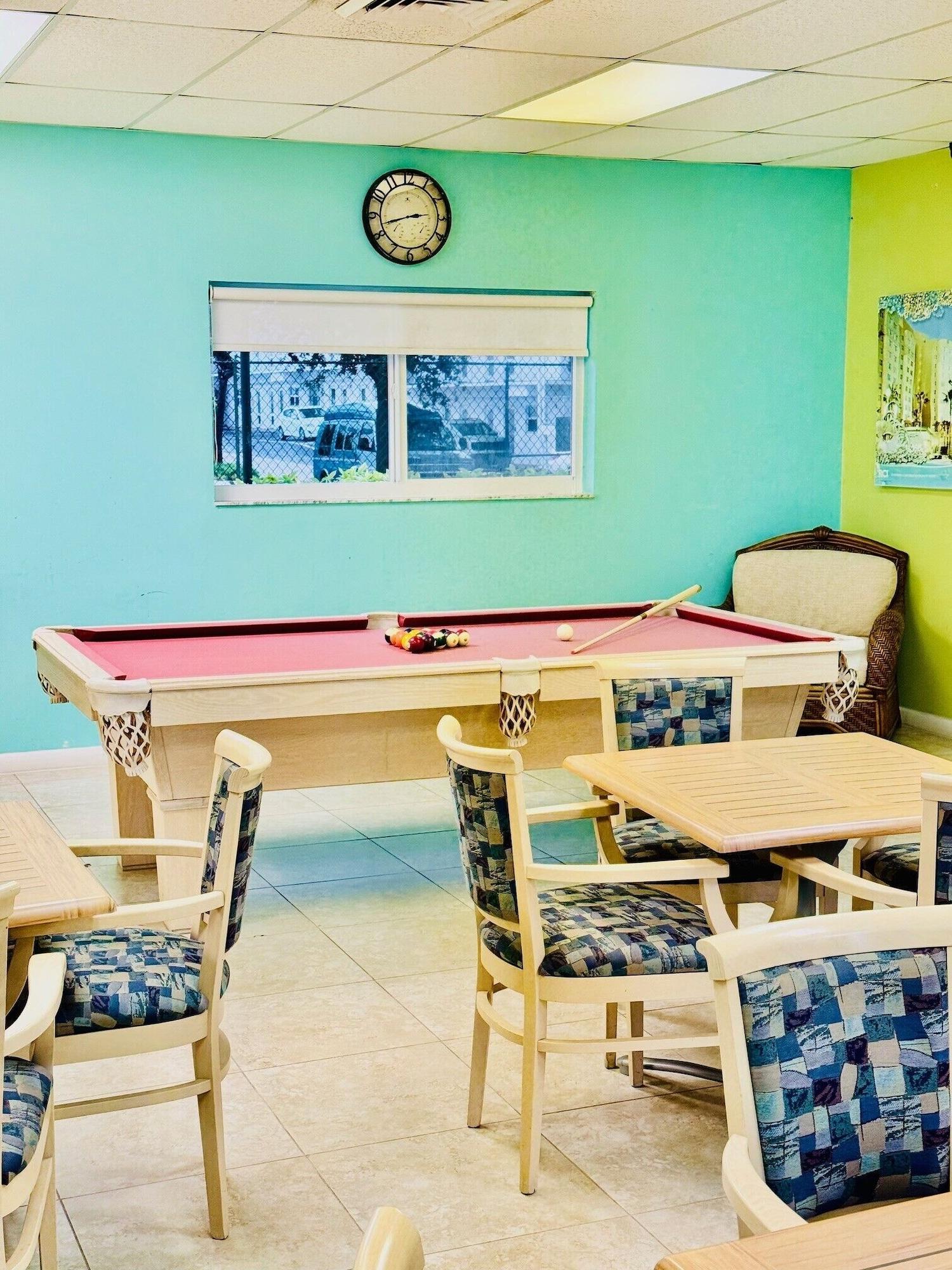 Instalaciones Recreativas Surfsider Resort