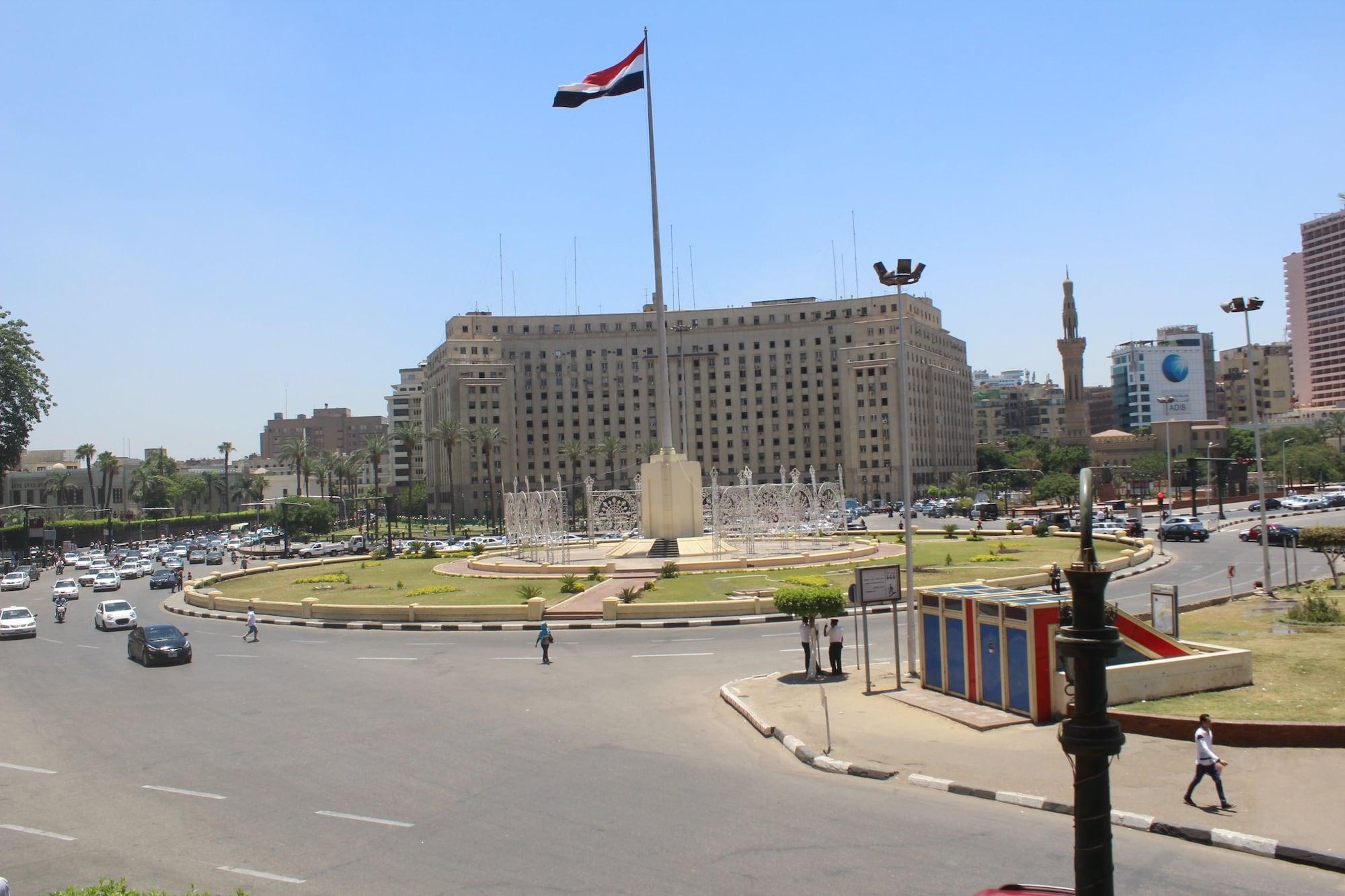 Vista Exterior Tahrir Square Hostel