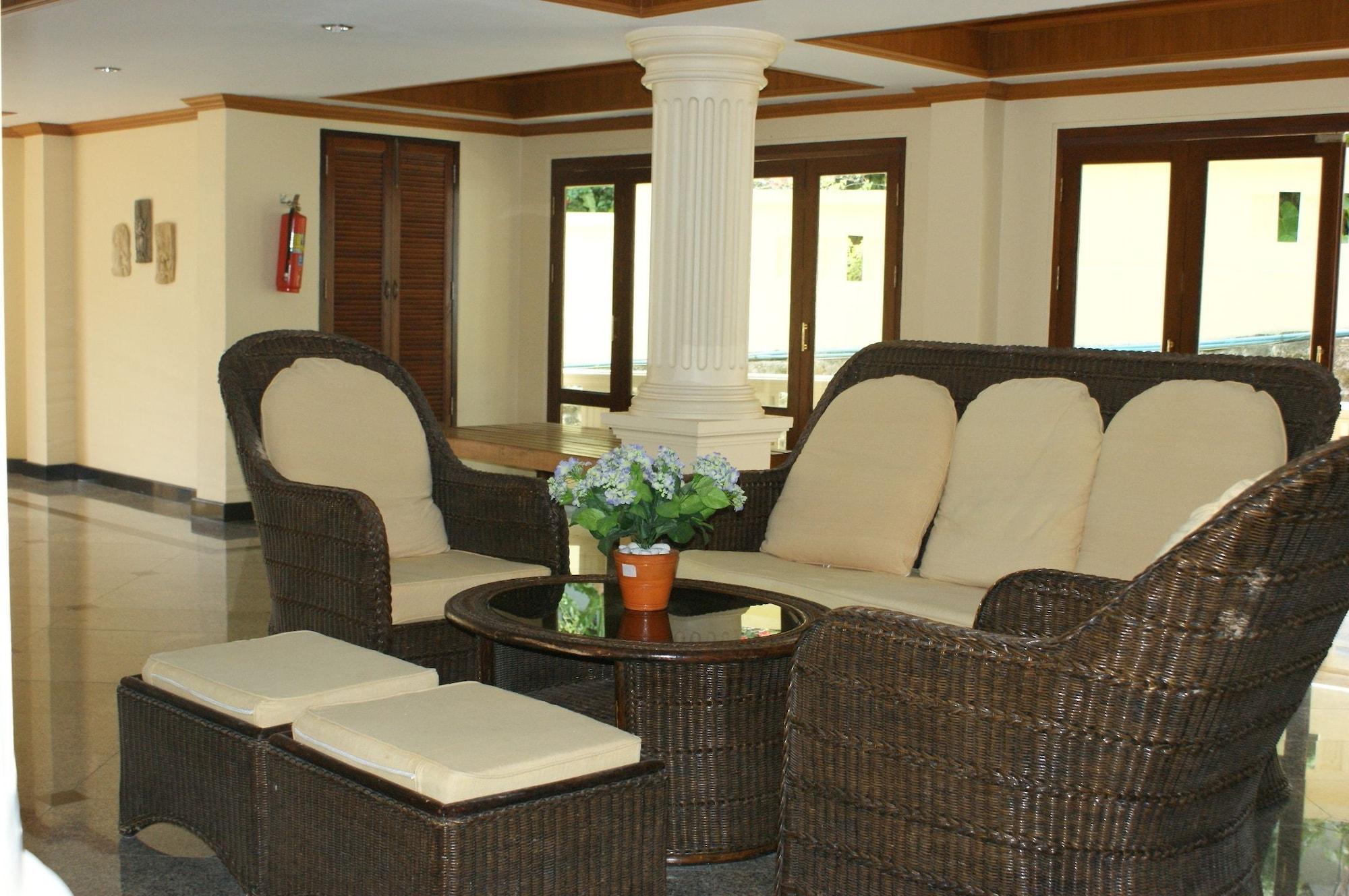 Vista Lobby Prince Edouard Apartment & Resort