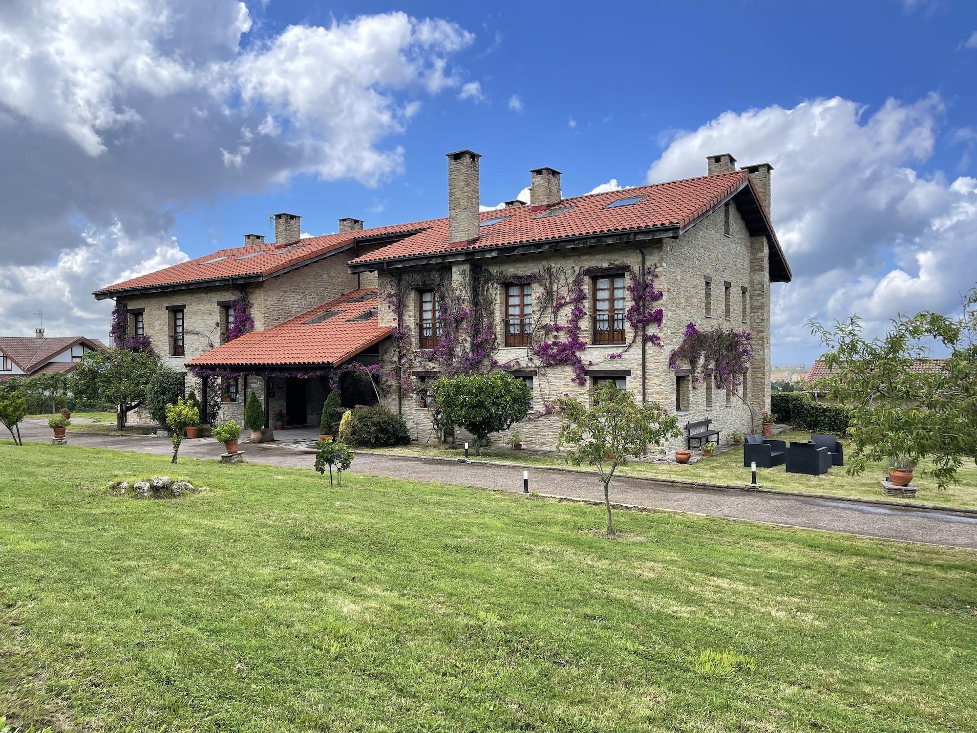 Vista Exterior Casona de Cefontes