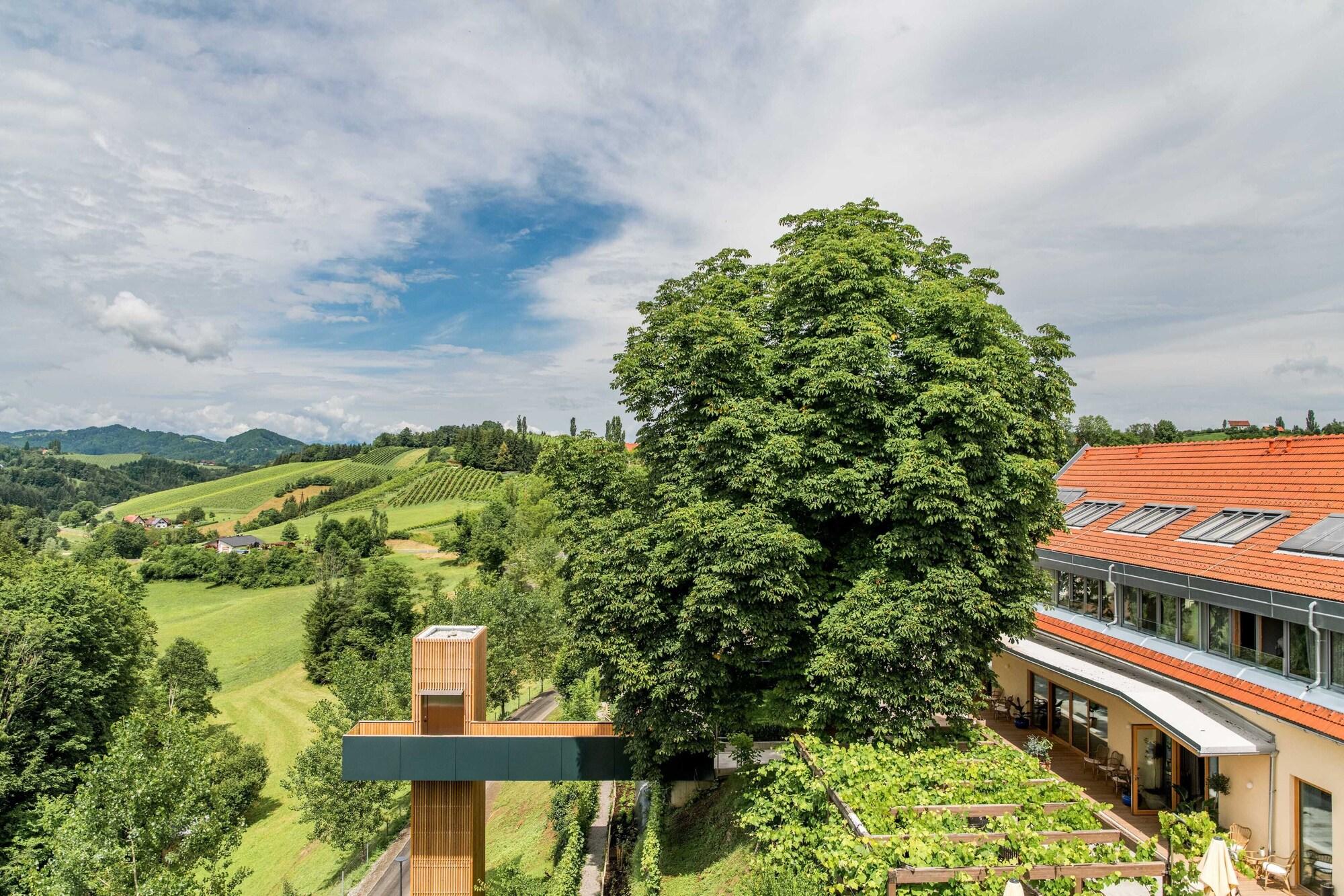 Vista Exterior Landgut am Pößnitzberg