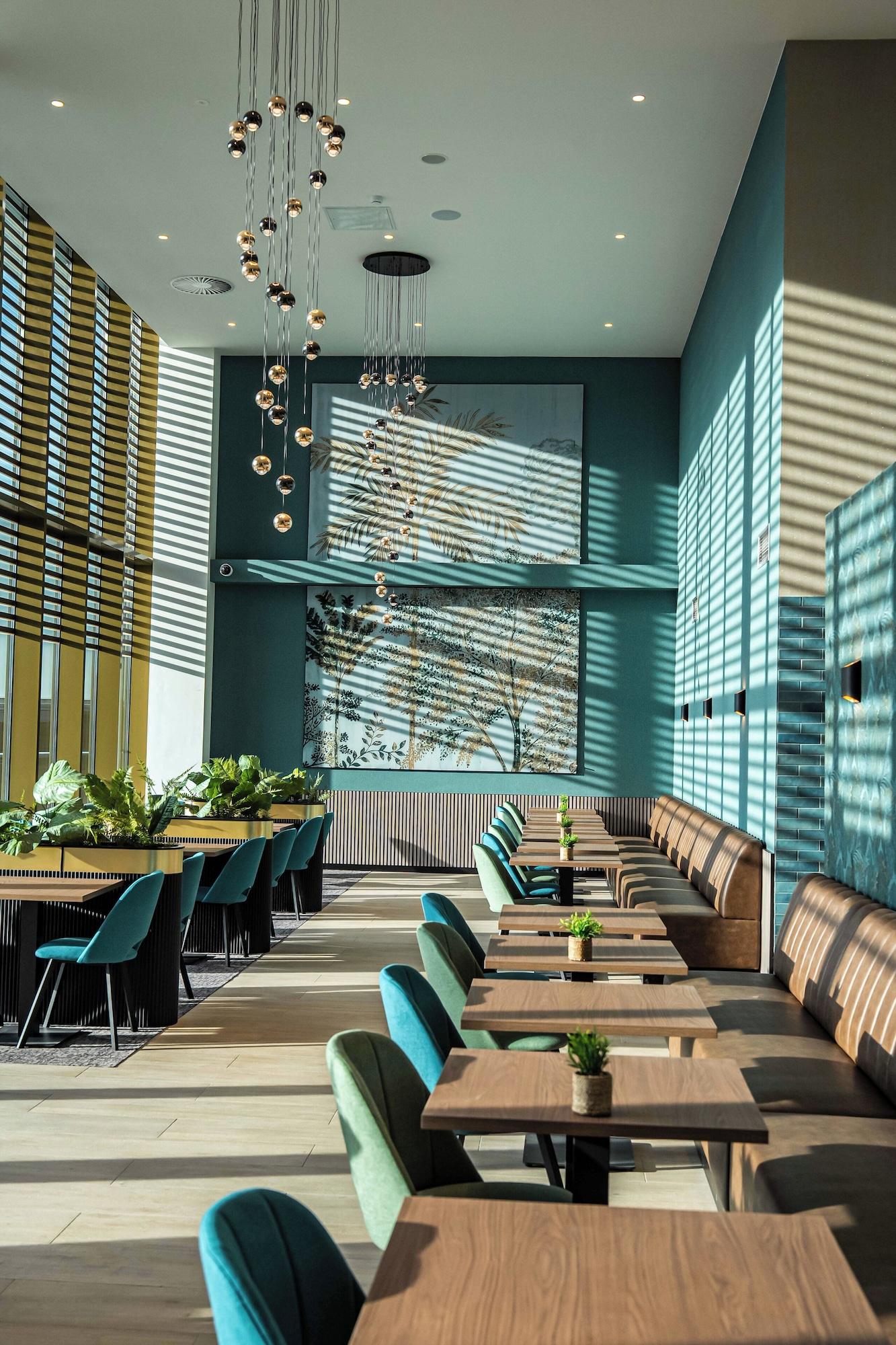 Restaurant OZO Hotels De President Amsterdam Schiphol Airport