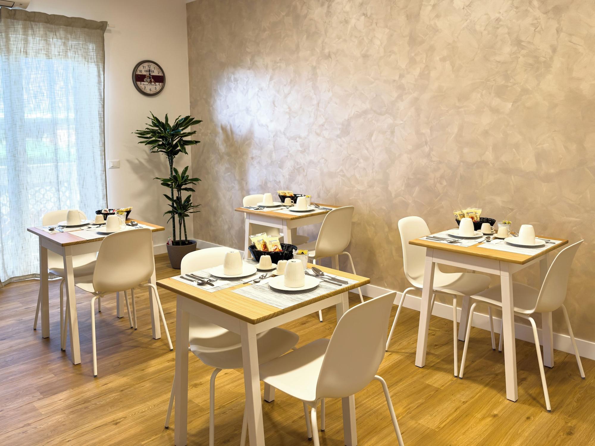 Restaurant ISOLA 1.6.3 Guest House