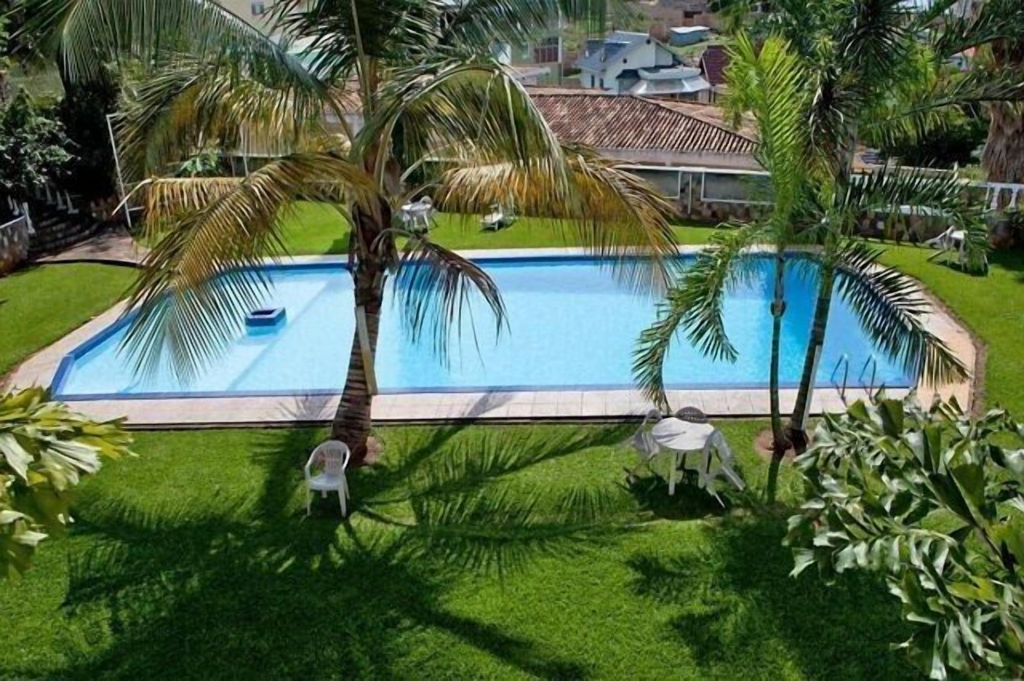 Vista Piscina Top Hill Residence Kiriri