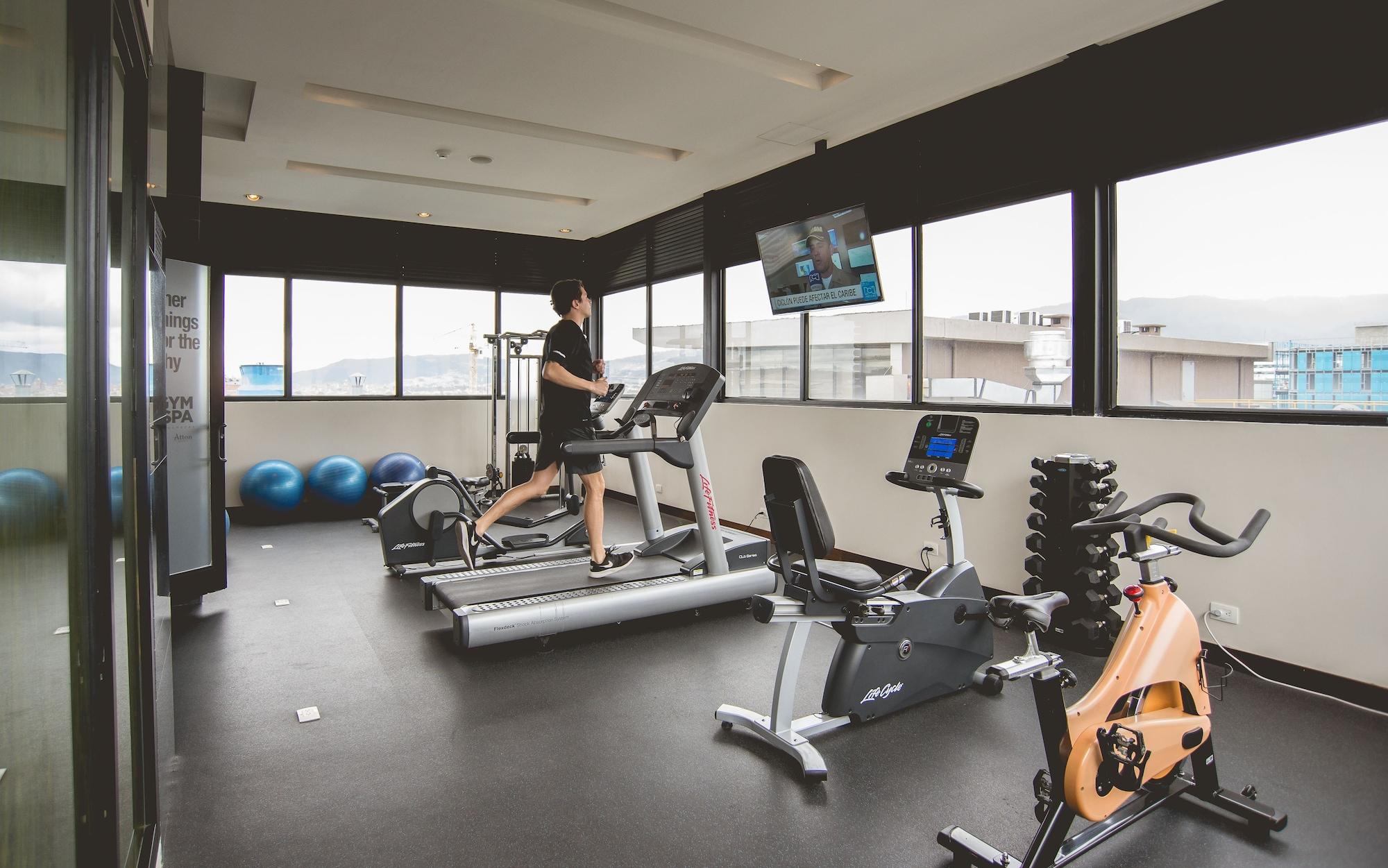 Gimnasio Mercure Bogotá Calle 100