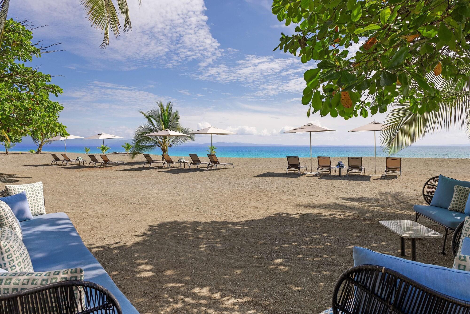 Vista Exterior Botanika Osa Peninsula Resort, Curio Collection by Hilton