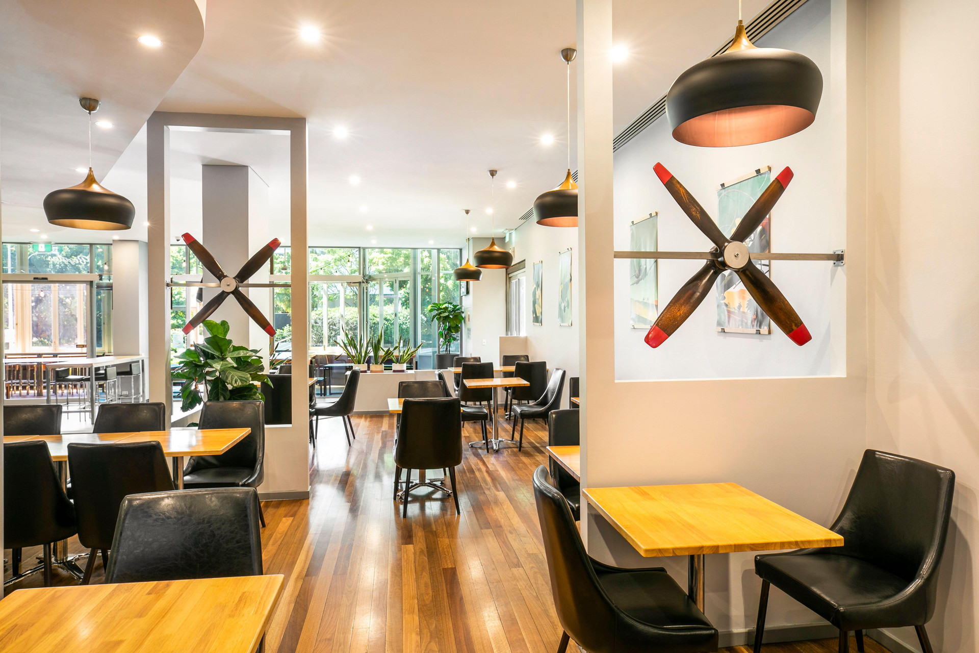 Bar/Salón Crowne Plaza Sydney Airport by IHG