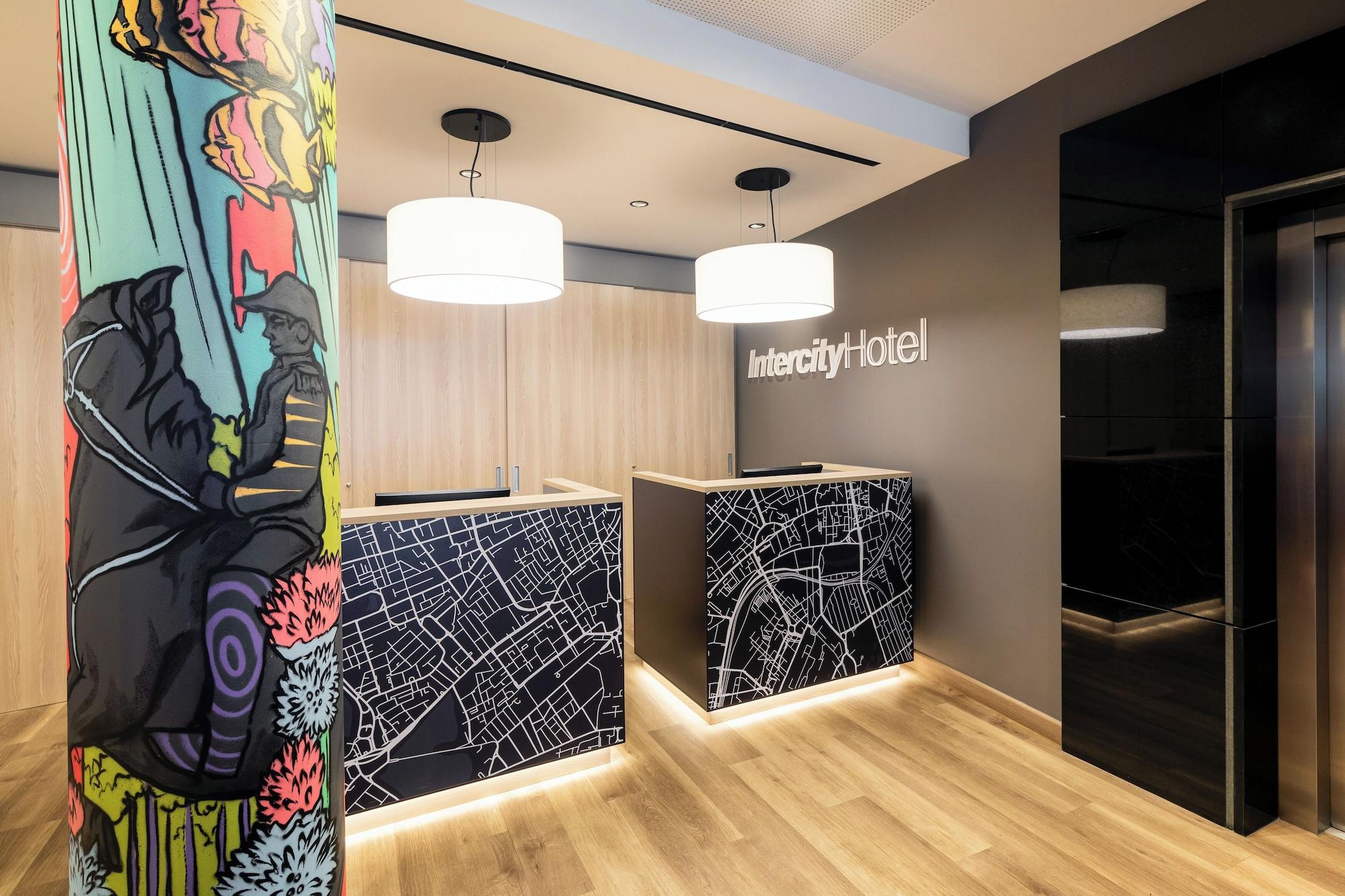 Vista Lobby IntercityHotel Wien