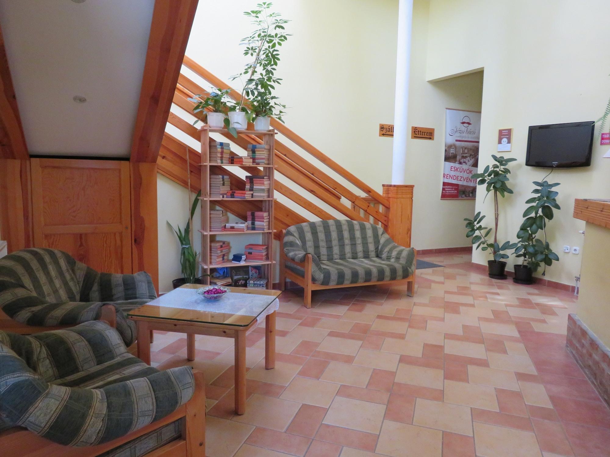 Vista Lobby Józsi Bácsi Vendéglője és Szállodája
