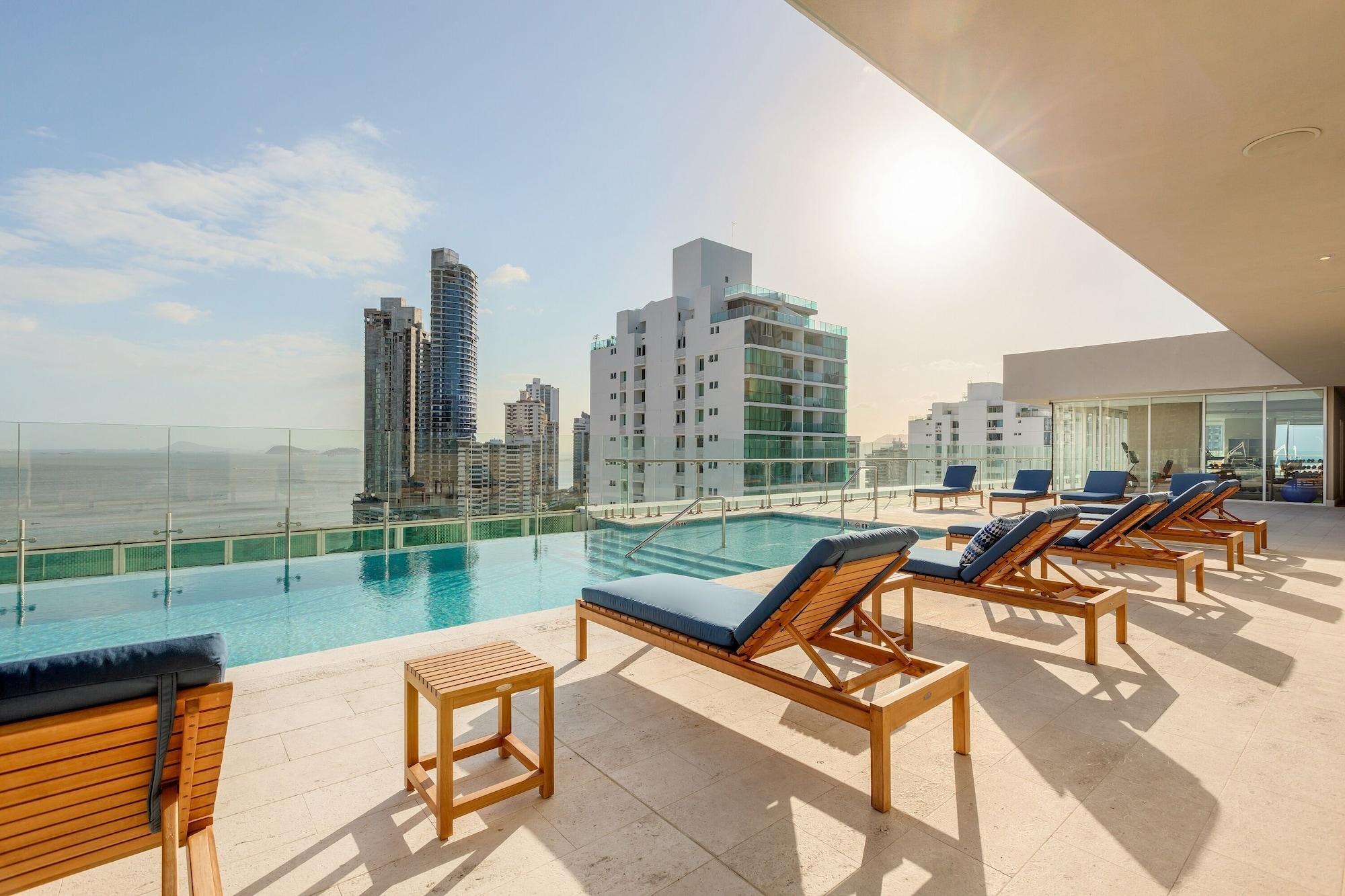 Vista Piscina Residence Inn by Marriott Panama City