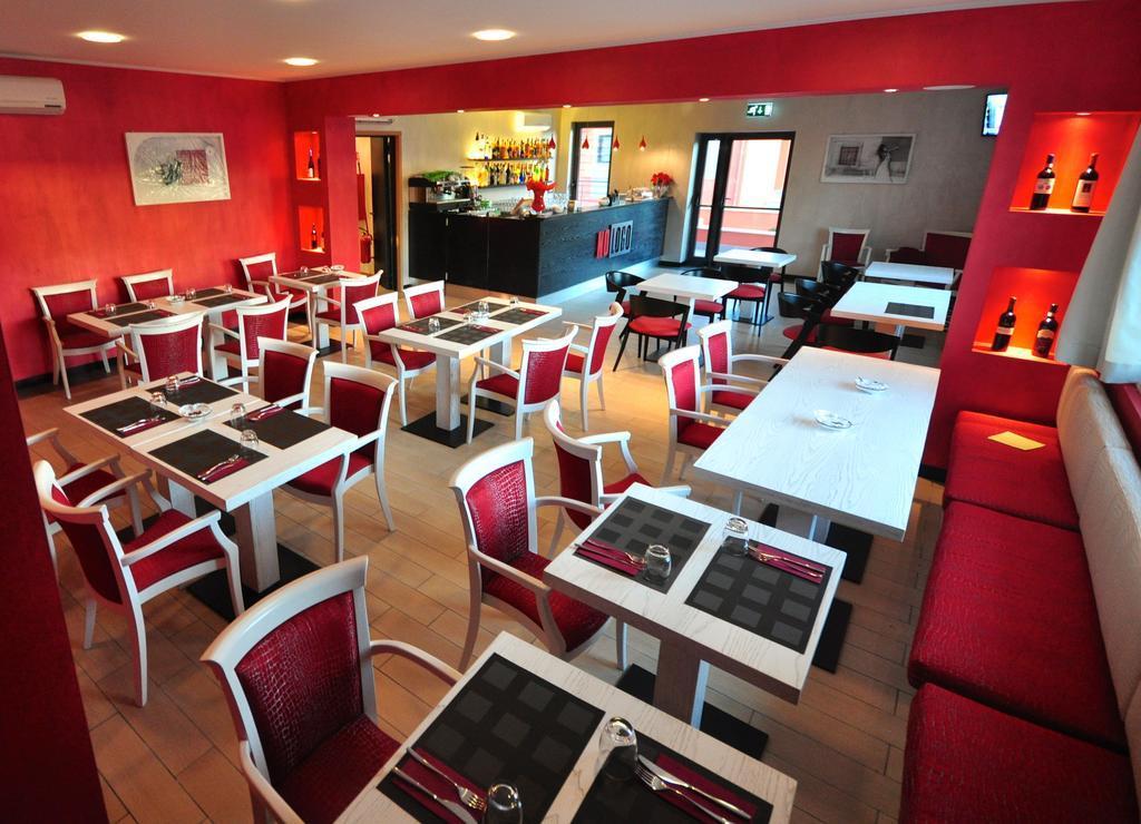 Restaurant Hotel 325 Tor Vergata