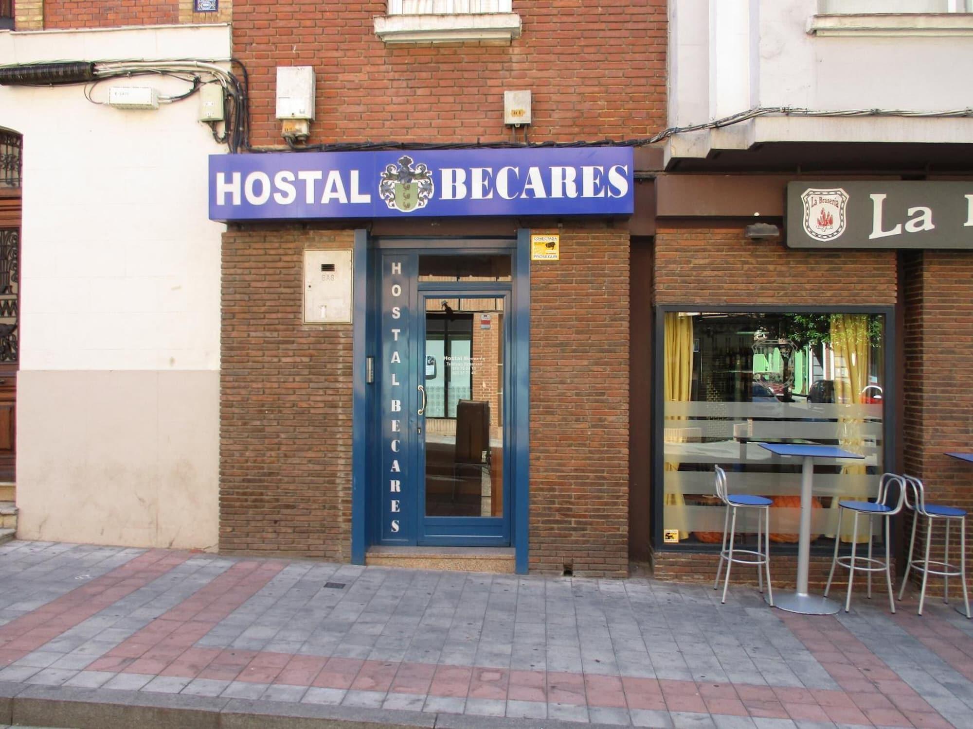 Vista Exterior Hostal Becares