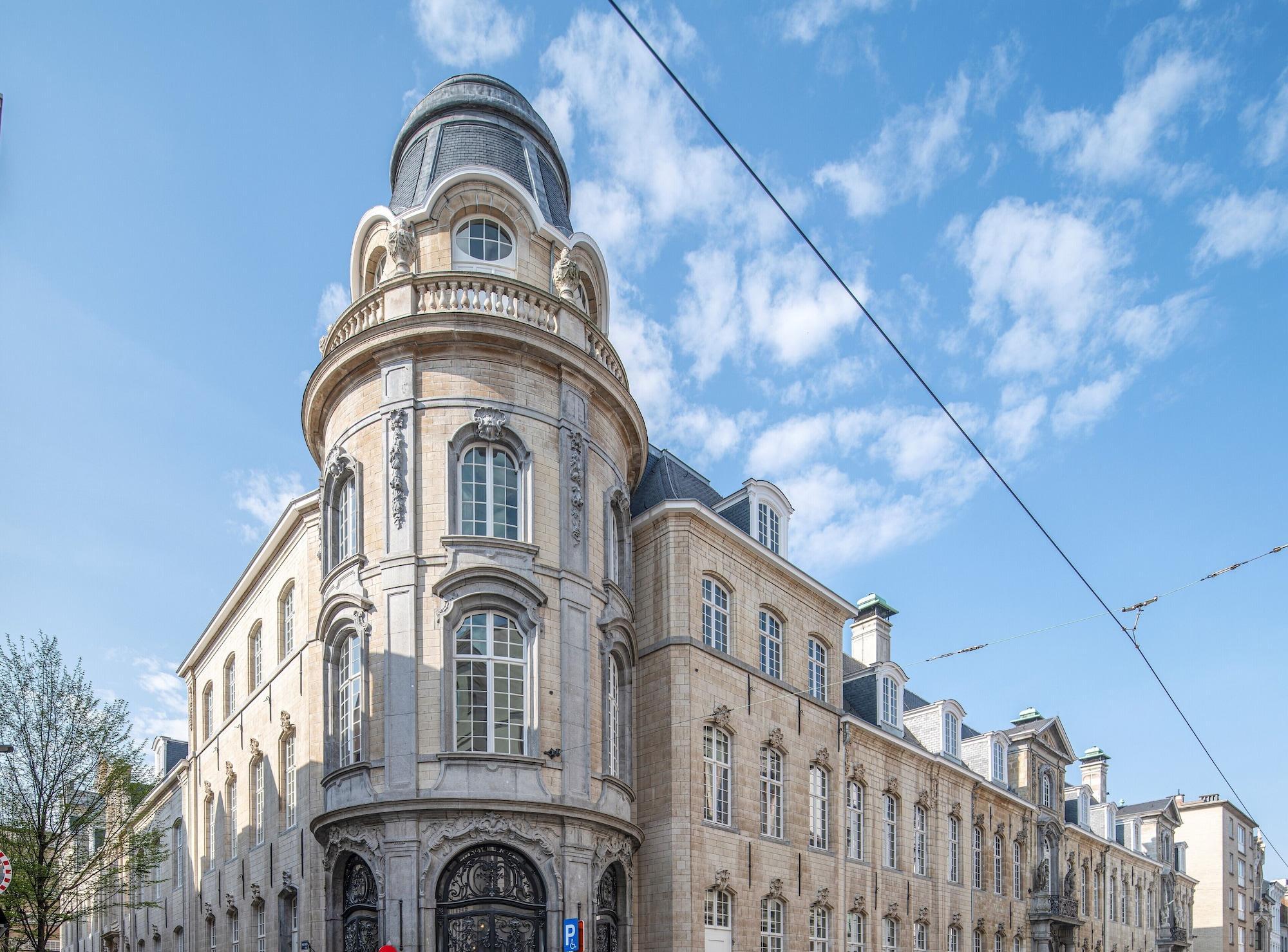 Vista Exterior Sapphire House Antwerp, Autograph Collection