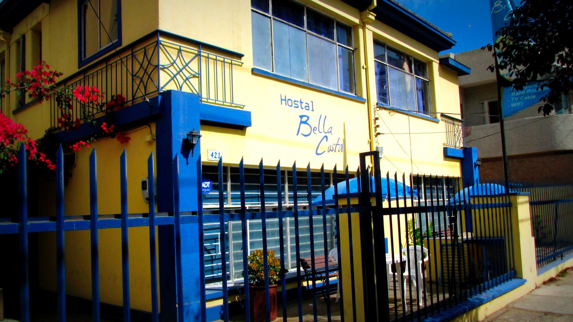 Vista Exterior Hostal Bella Costa
