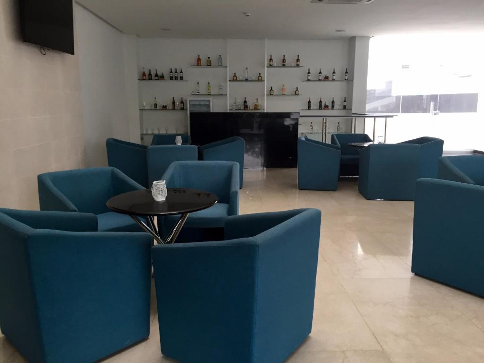 Vista Lobby Hotel Malibu
