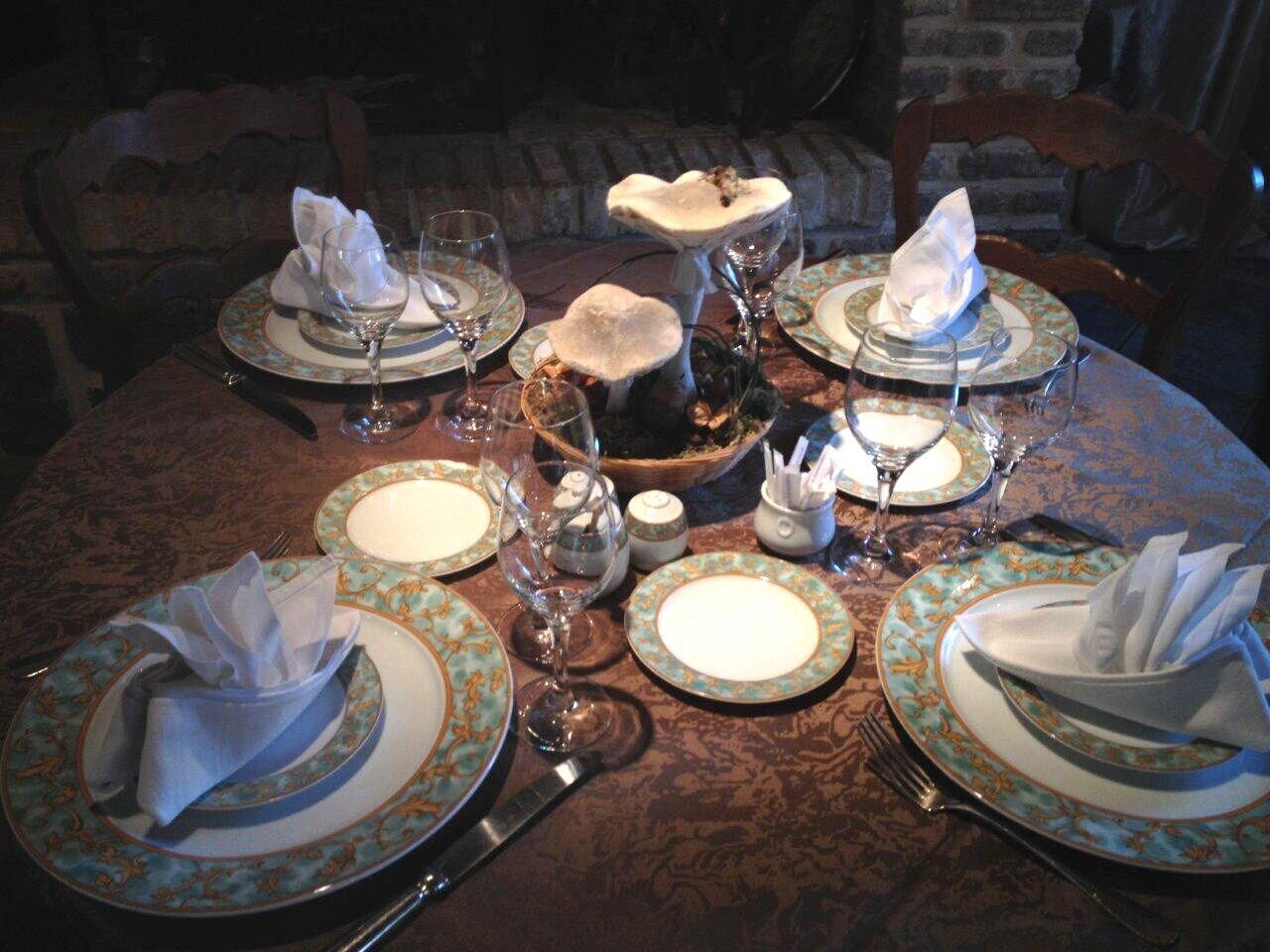 Varios Auberge du Clos Normand