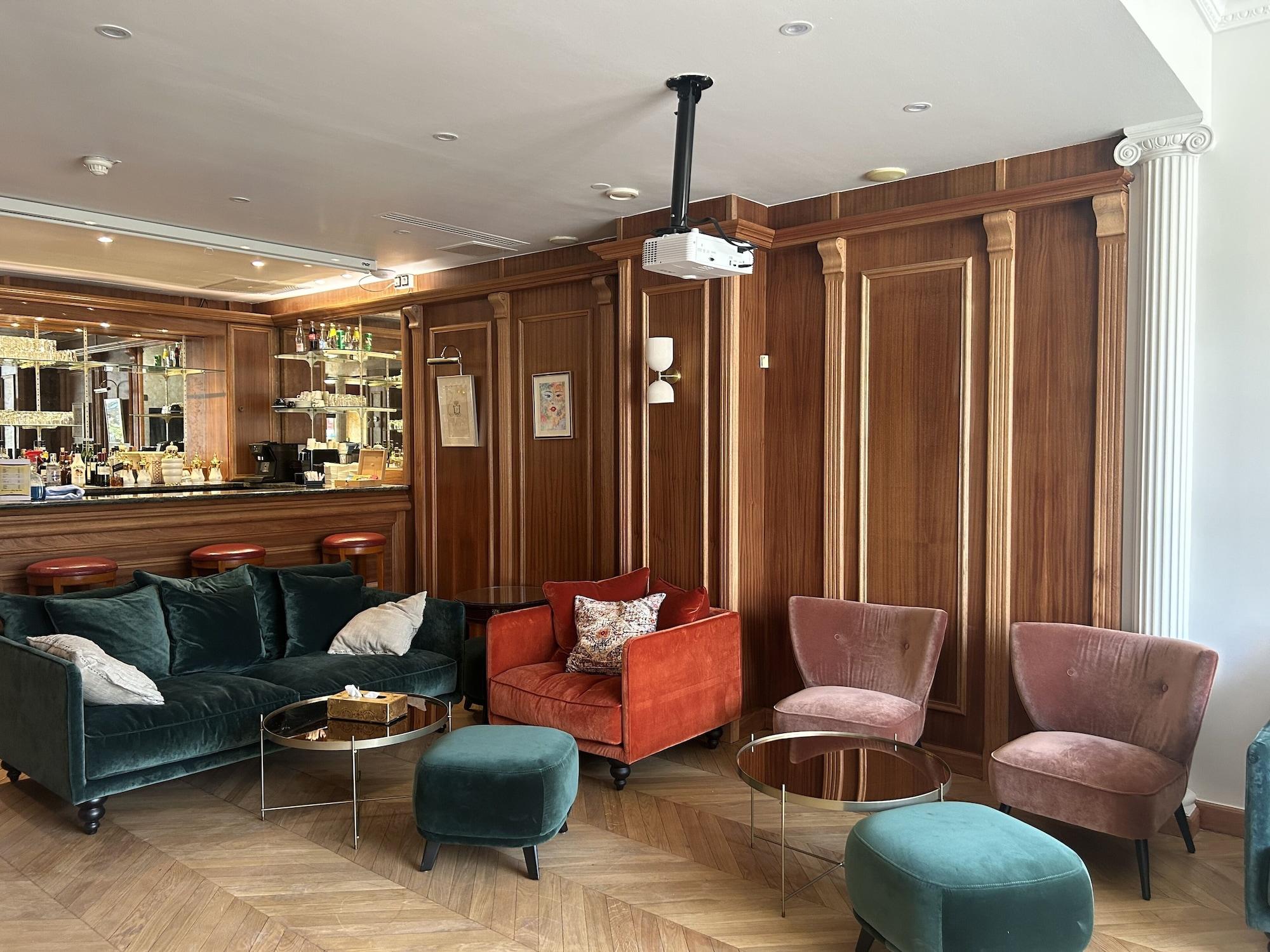 Varios Hotel Derby Eiffel