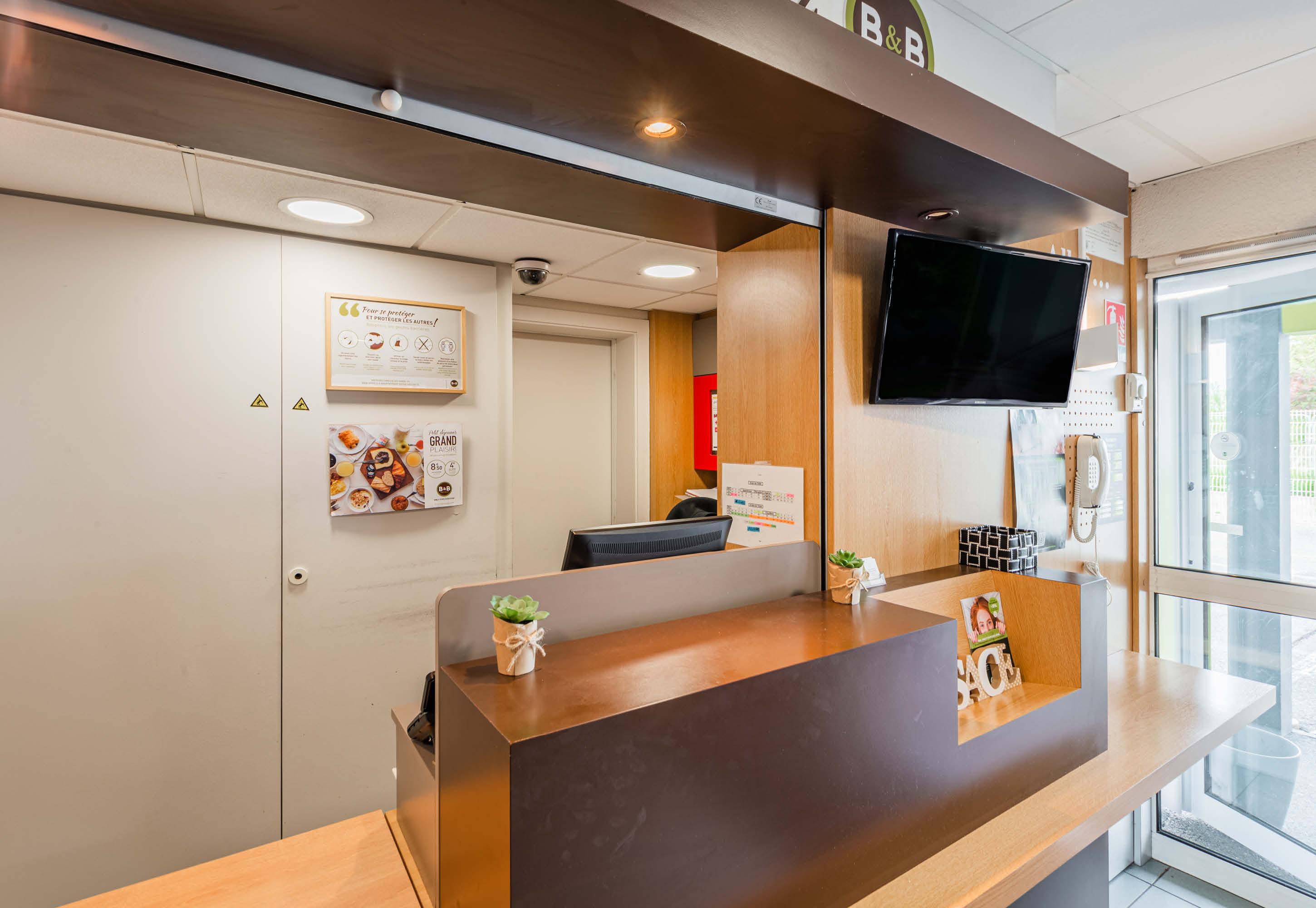 Vista Lobby B&B HOTEL Strasbourg Nord Industrie