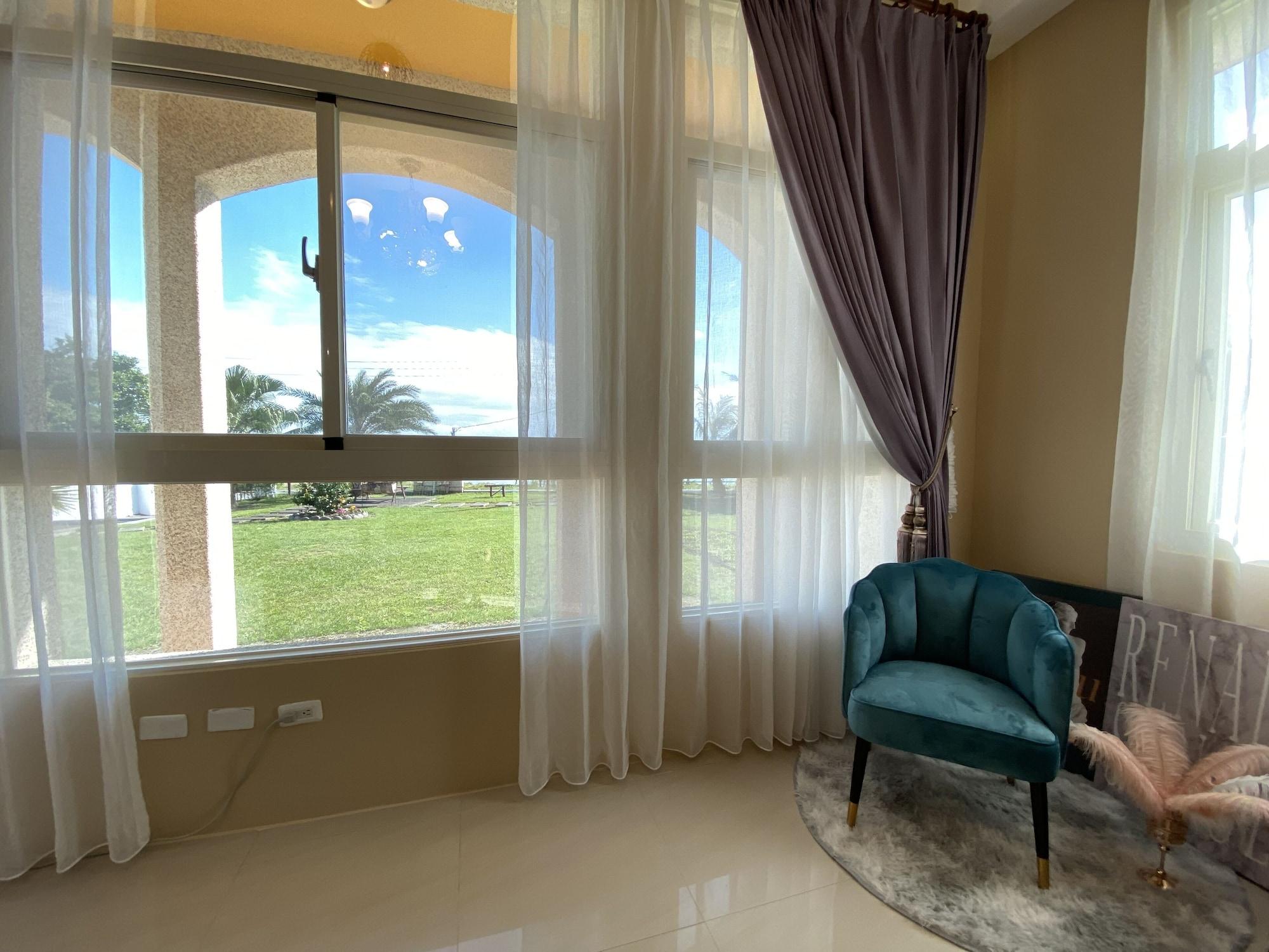 Vista Lobby Sea Princess B&B