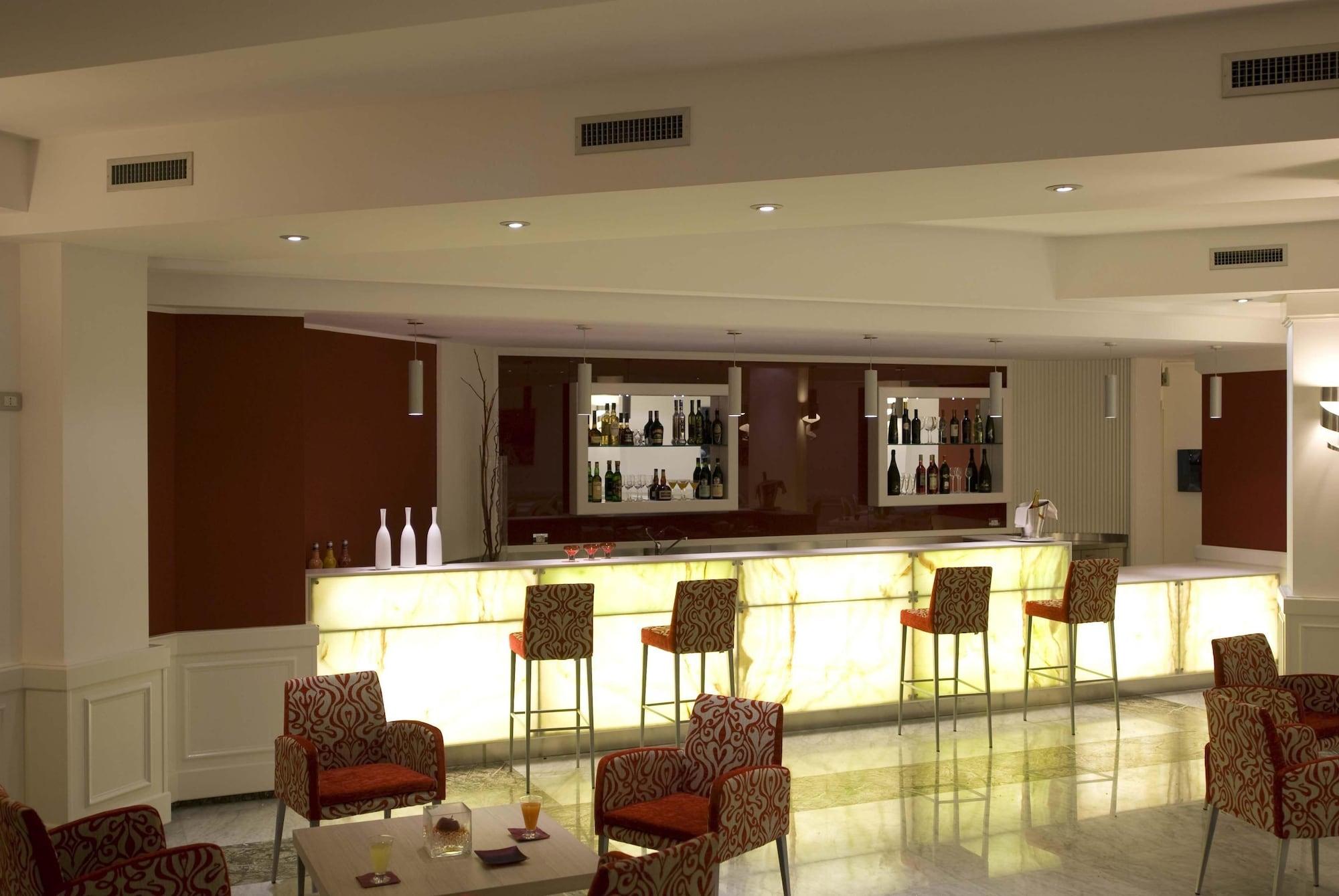 Bar/Salón JR Hotels Oriente Bari