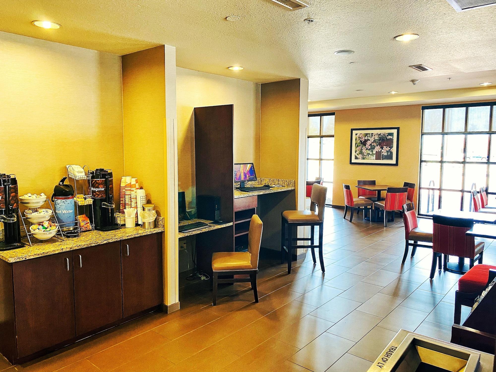 Bar/Salón Comfort Inn & Suites