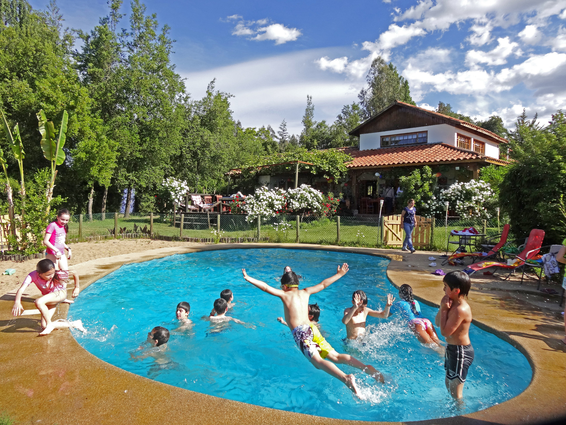 Vista Piscina Lodge Casa Chueca